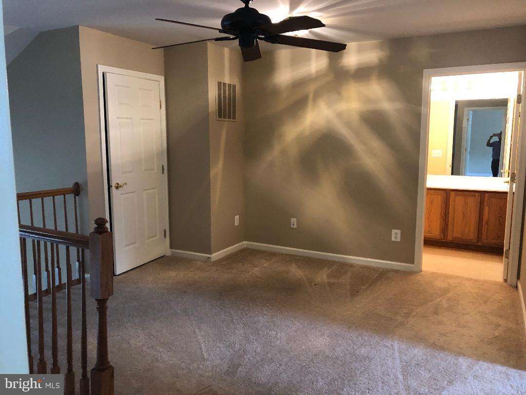 ASHBURN VILLAGE - Residential Lease