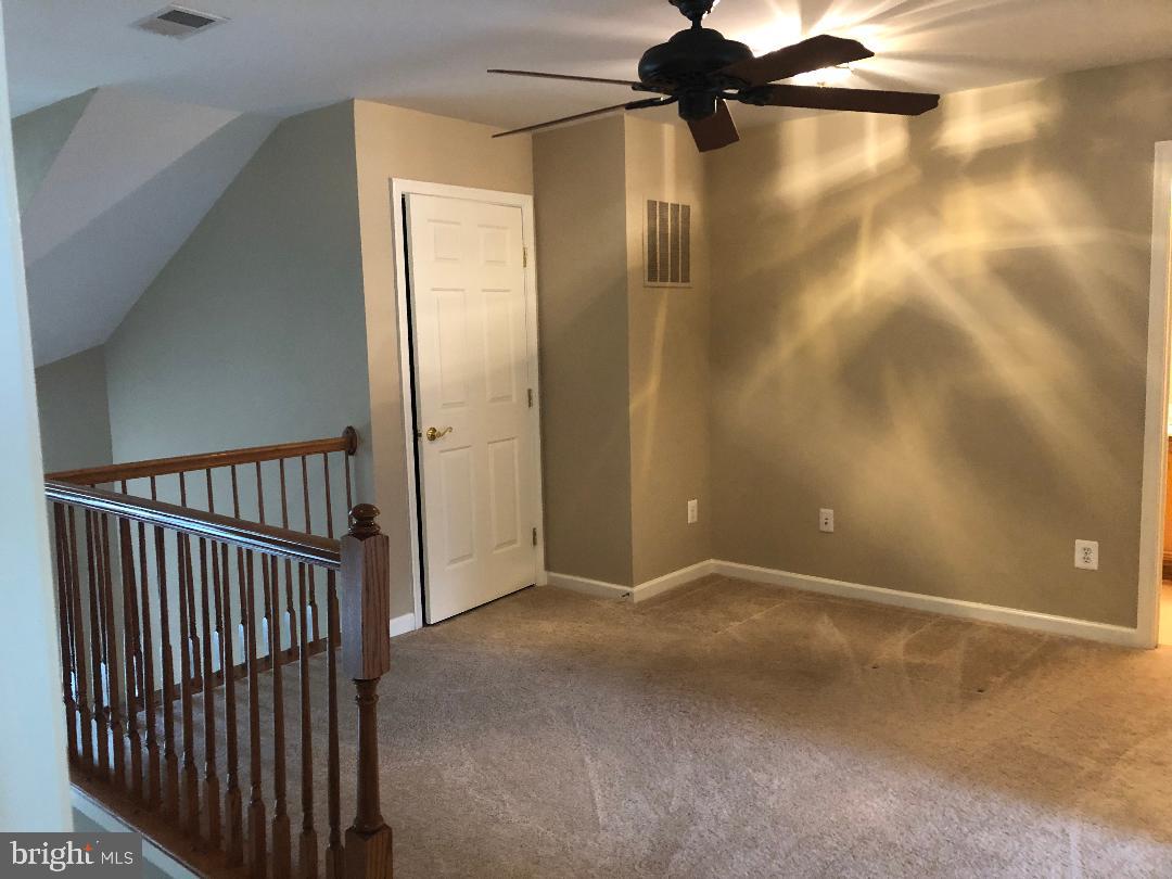 ASHBURN VILLAGE - Residential Lease