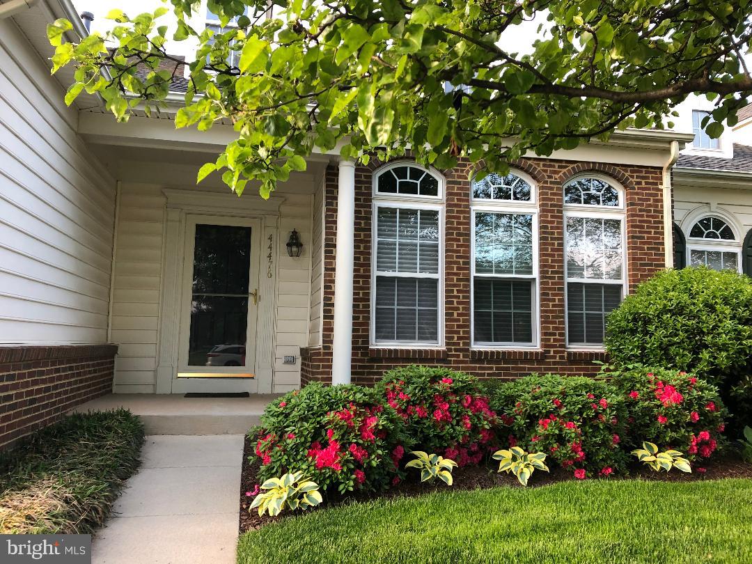 ASHBURN VILLAGE - Residential Lease