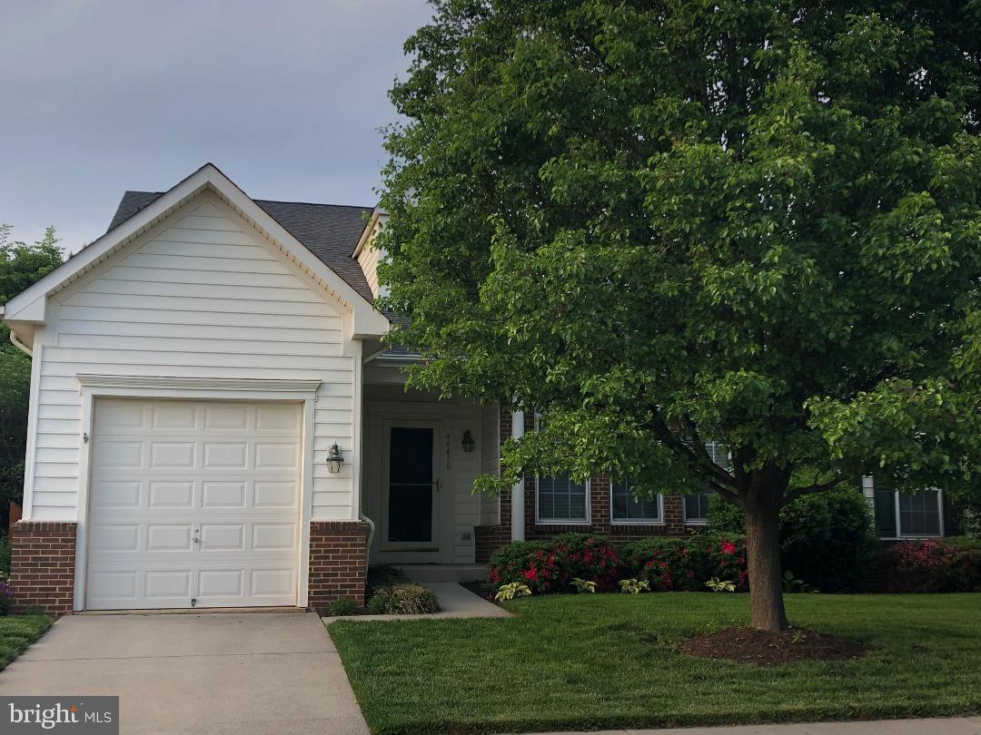 ASHBURN VILLAGE - Residential Lease