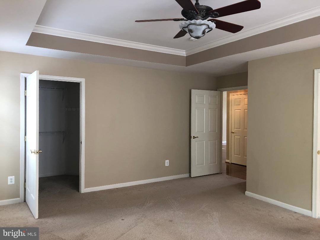 ASHBURN VILLAGE - Residential Lease