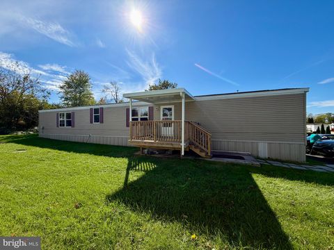 253 CHESAPEAKE ESTATE 253 THOMASVILLE PA 17364