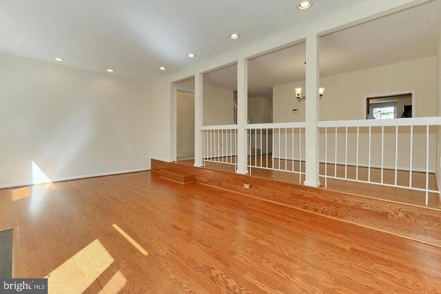 CIRCLE WOODS - Residential Lease