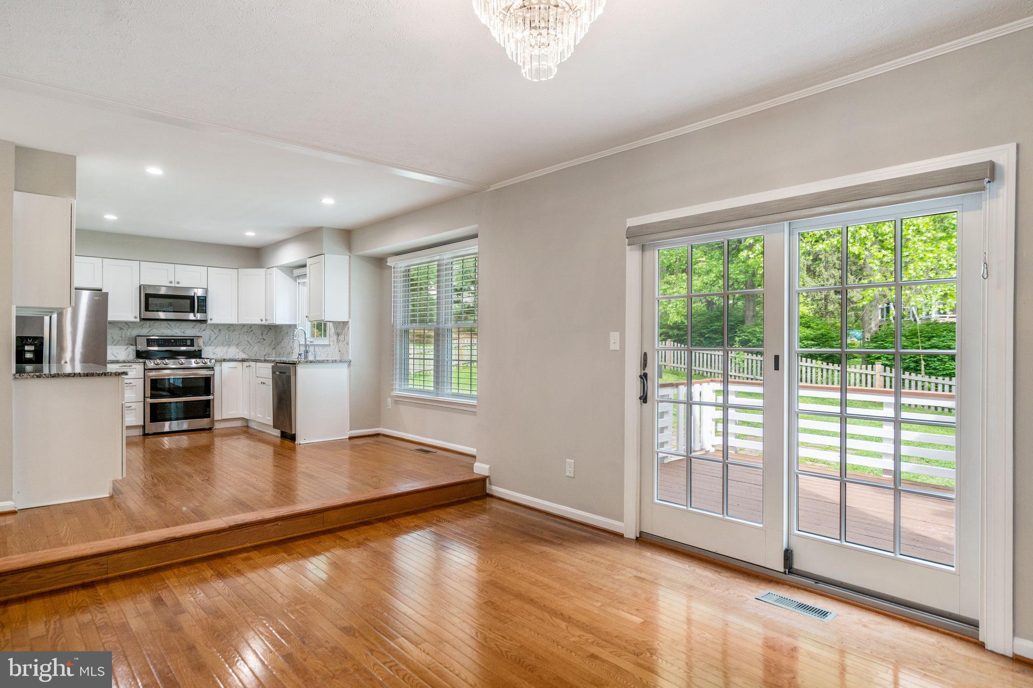 TOWLSTON MEADOWS - Residential Lease