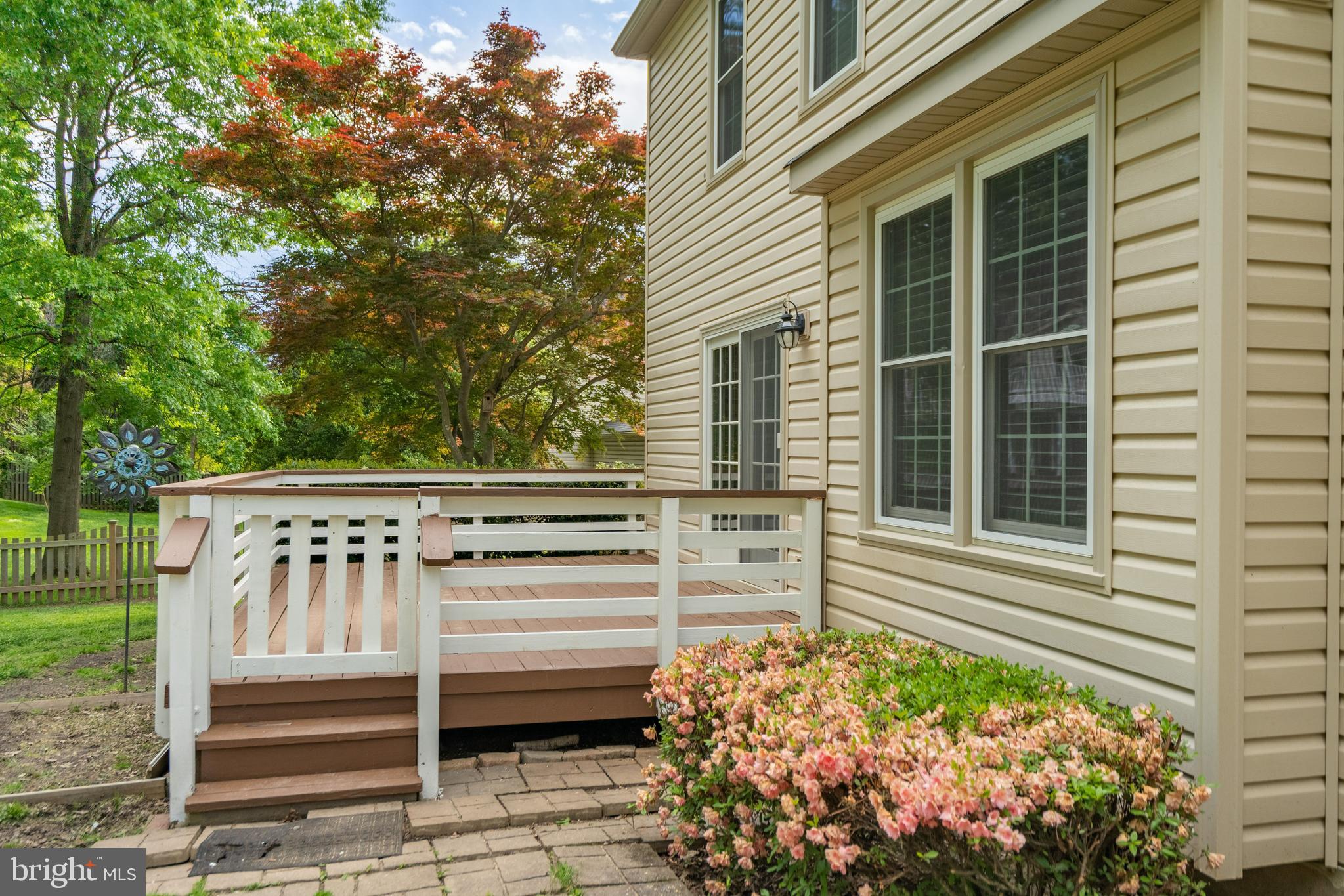 TOWLSTON MEADOWS - Residential Lease