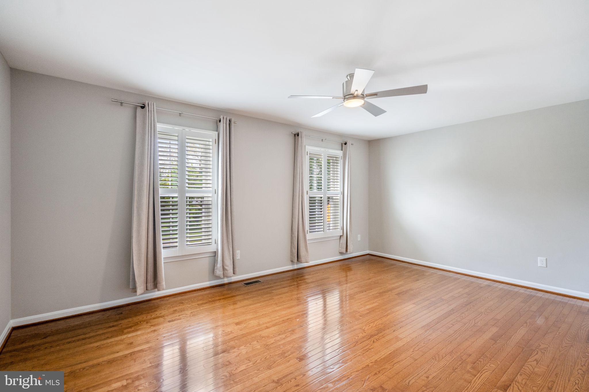 TOWLSTON MEADOWS - Residential Lease