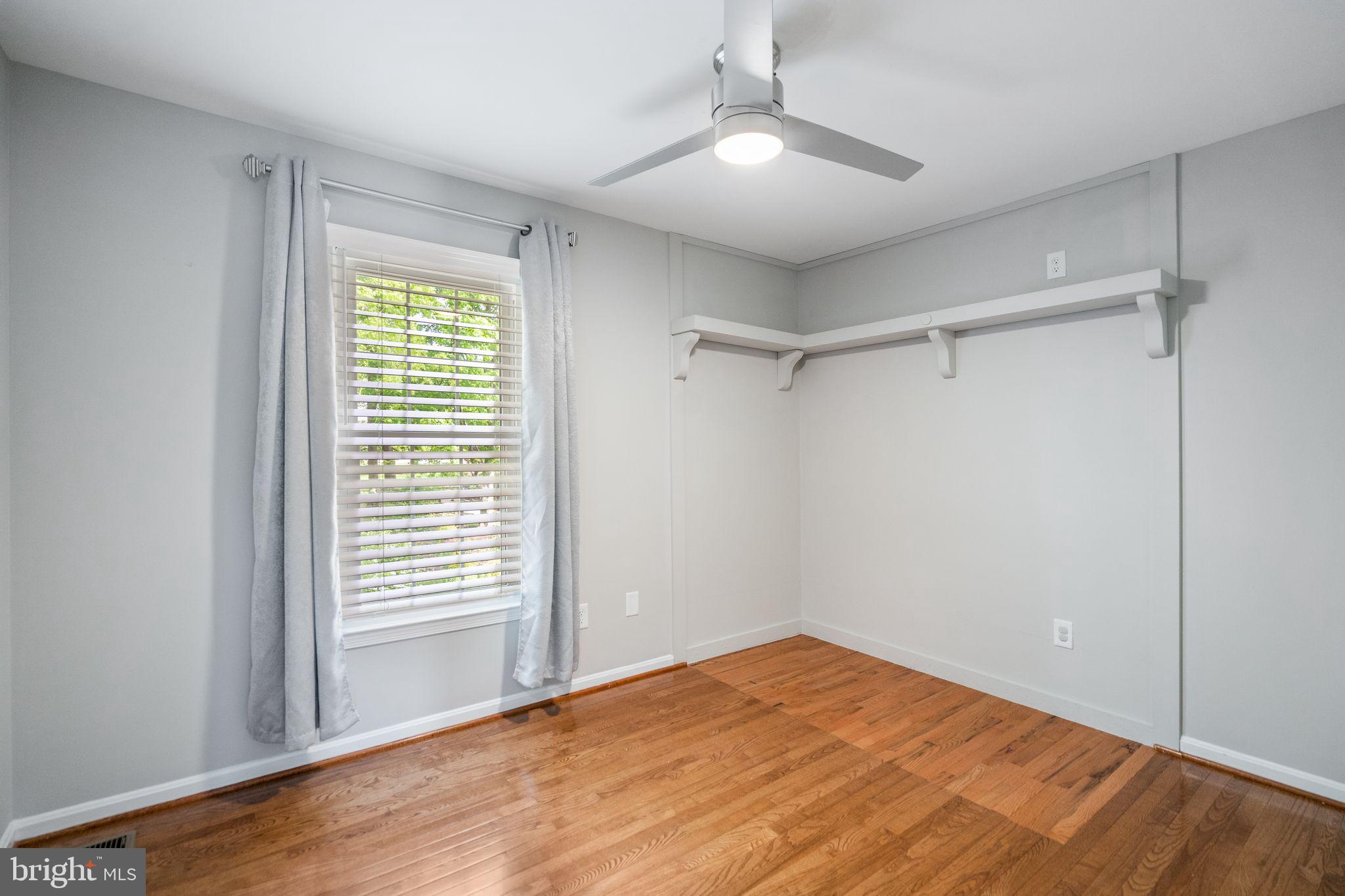 TOWLSTON MEADOWS - Residential Lease