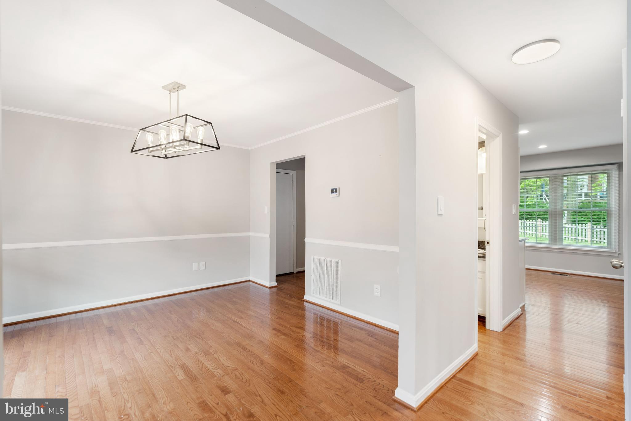 TOWLSTON MEADOWS - Residential Lease