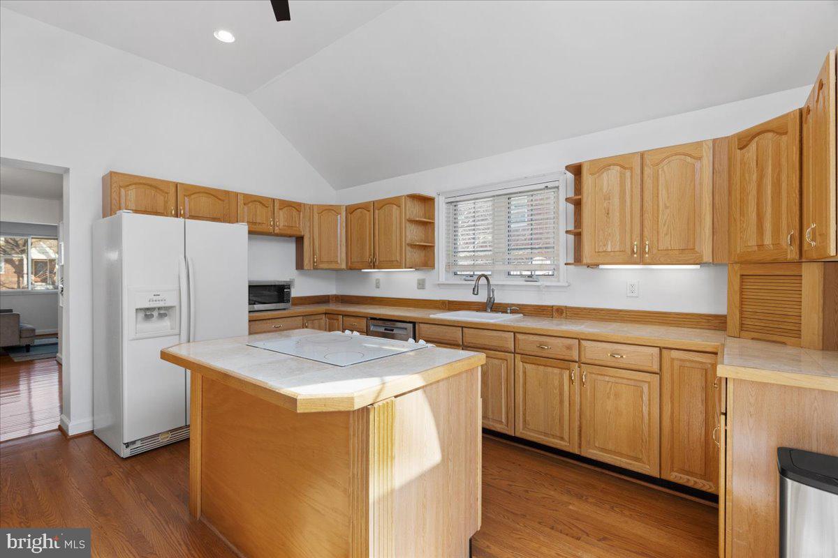 CONNECTICUT AVENUE ESTATES - Residential