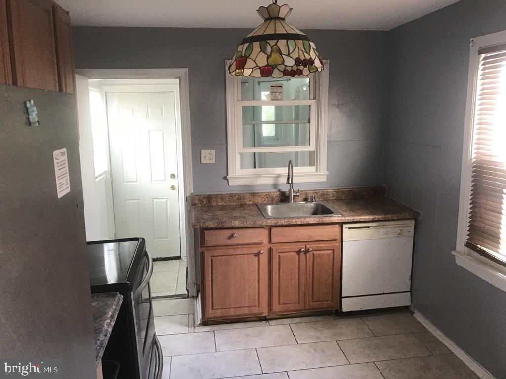 UPPER MORNINGSIDE - Residential Lease