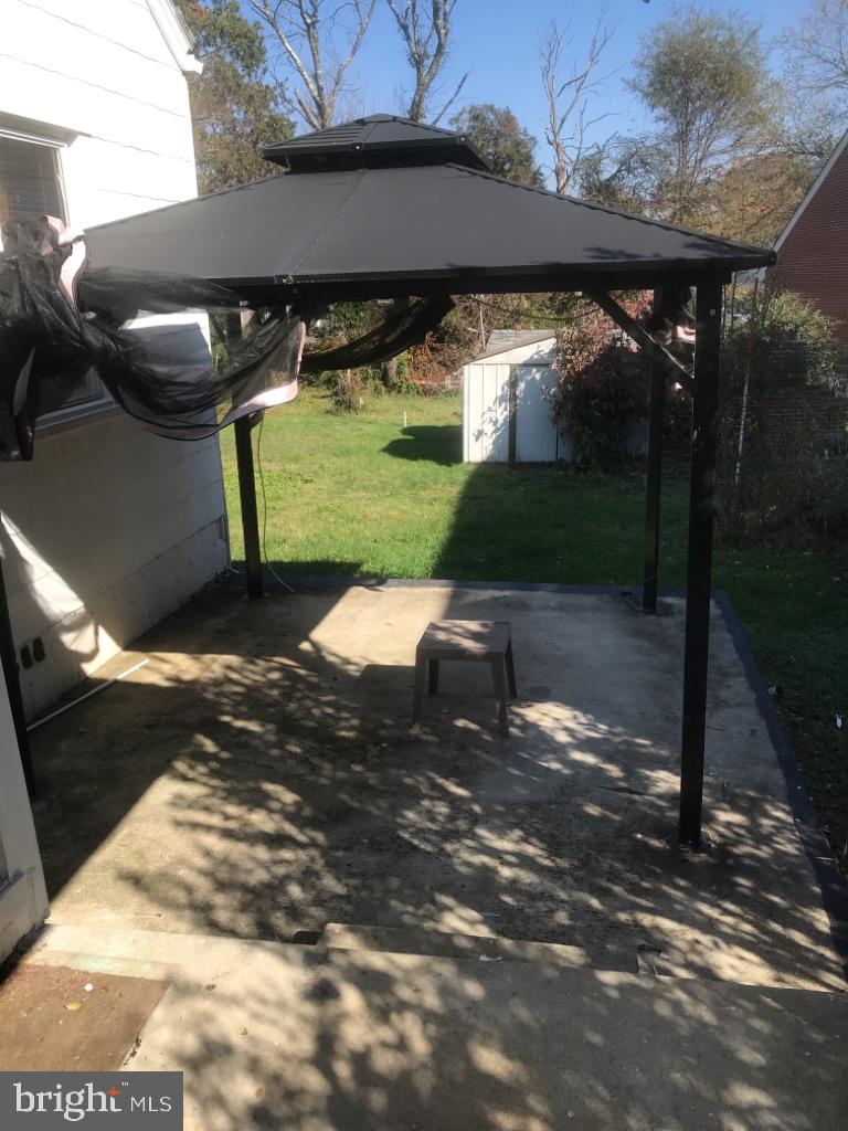 UPPER MORNINGSIDE - Residential Lease