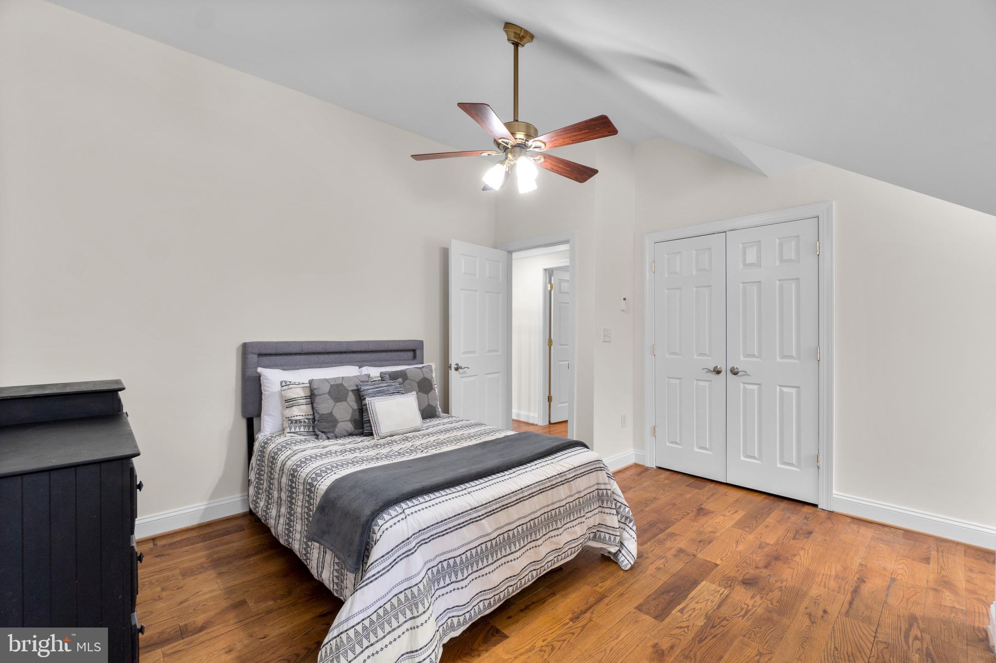 SCENIC MOUNTAIN ESTATES - Residential