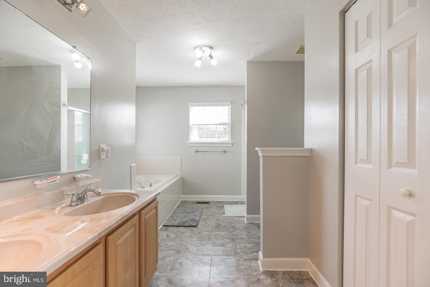 SOMERSET SUB - Residential Lease