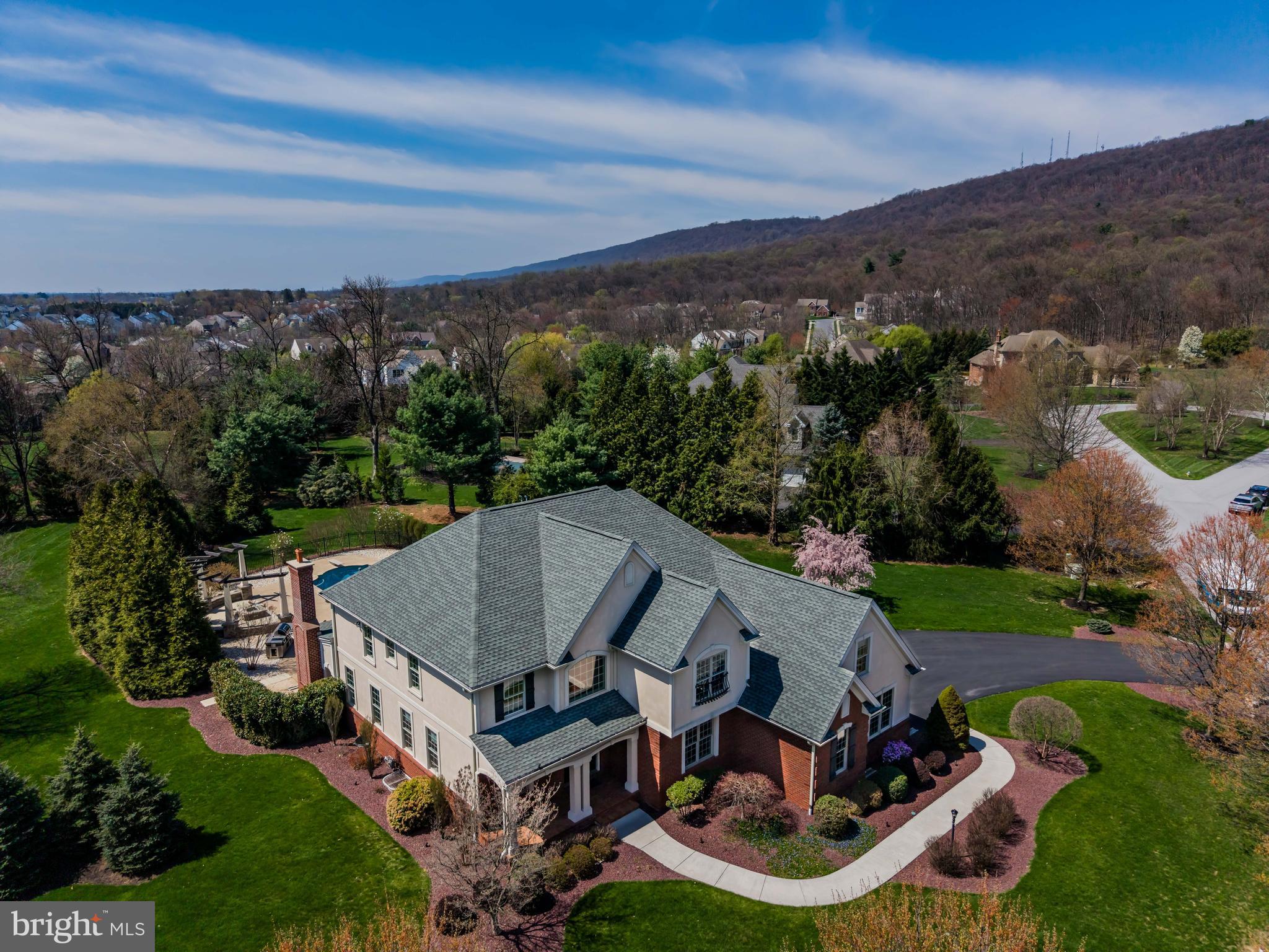 WENTWORTH ESTATES - Residential