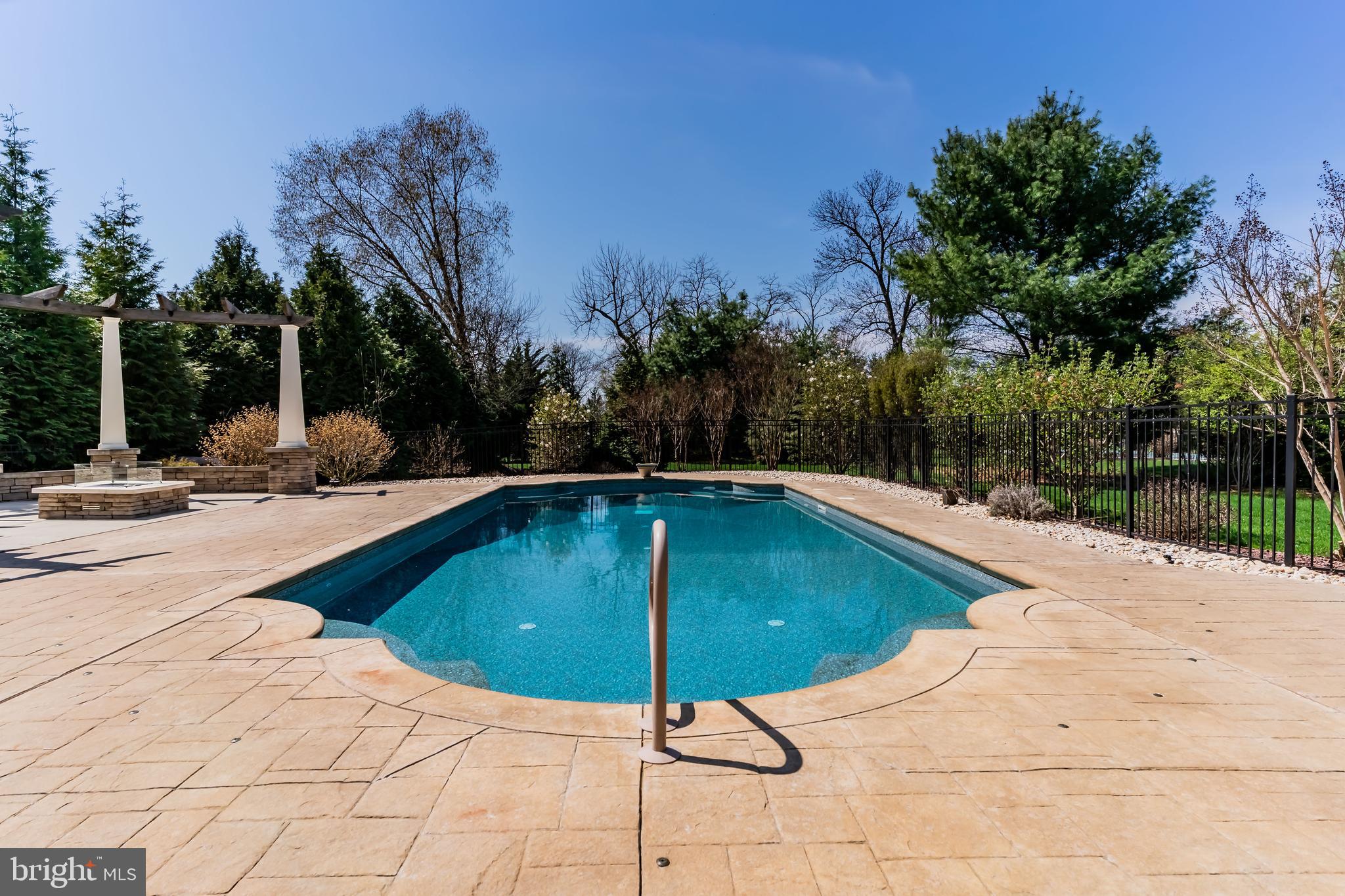 WENTWORTH ESTATES - Residential