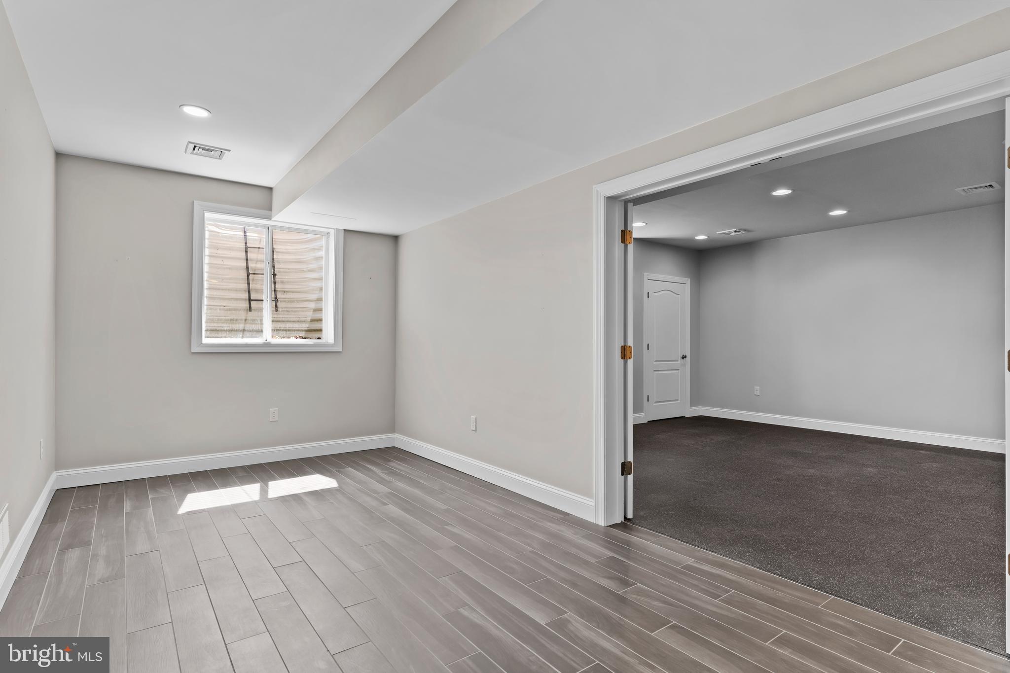 WENTWORTH ESTATES - Residential