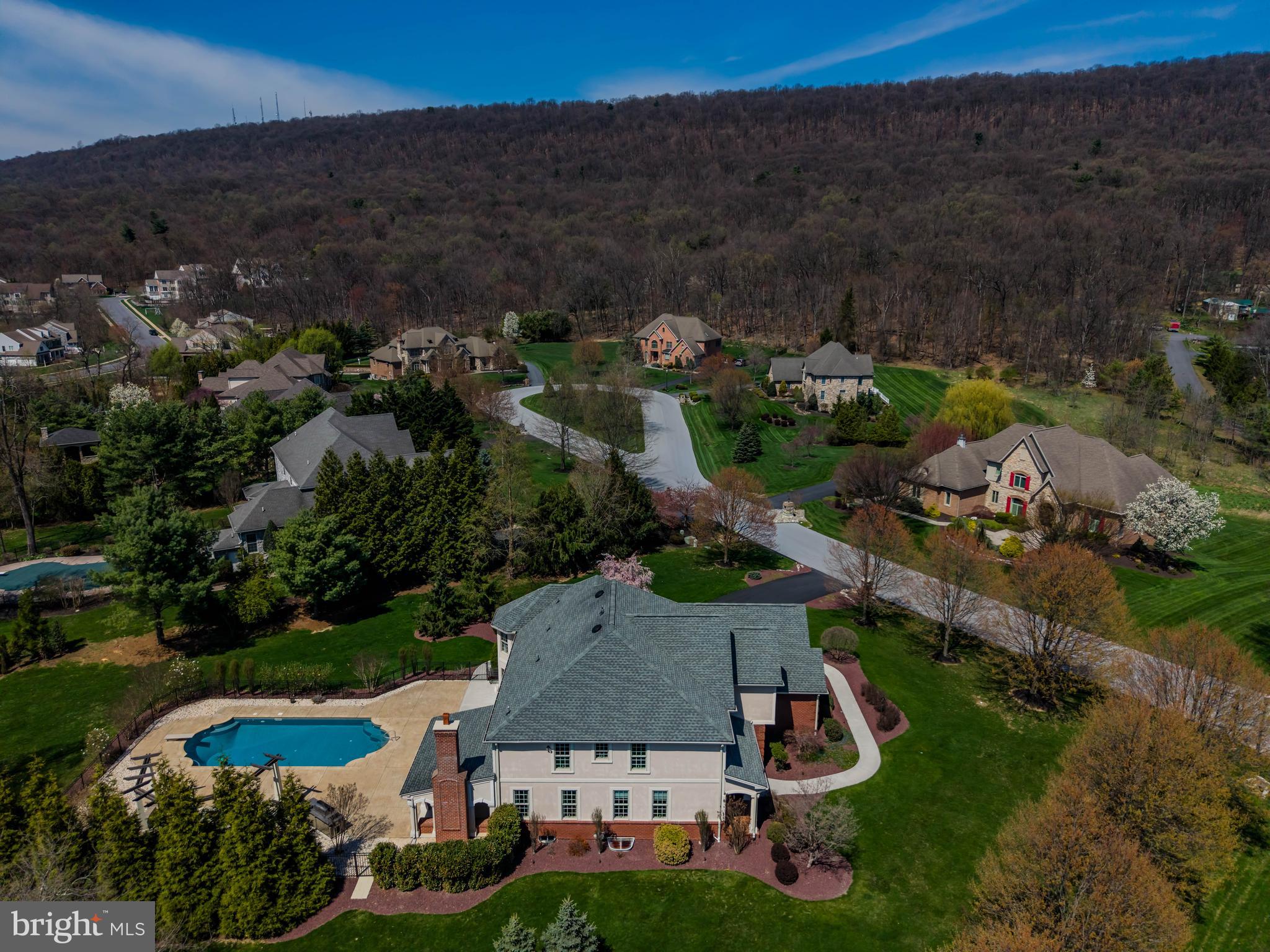 WENTWORTH ESTATES - Residential