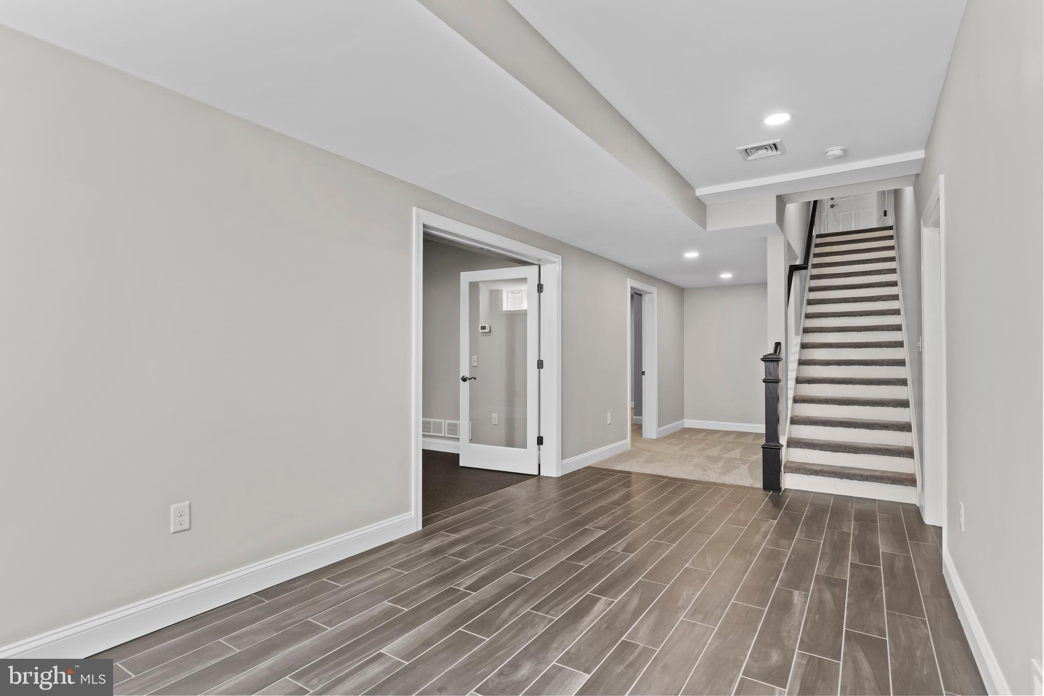 WENTWORTH ESTATES - Residential