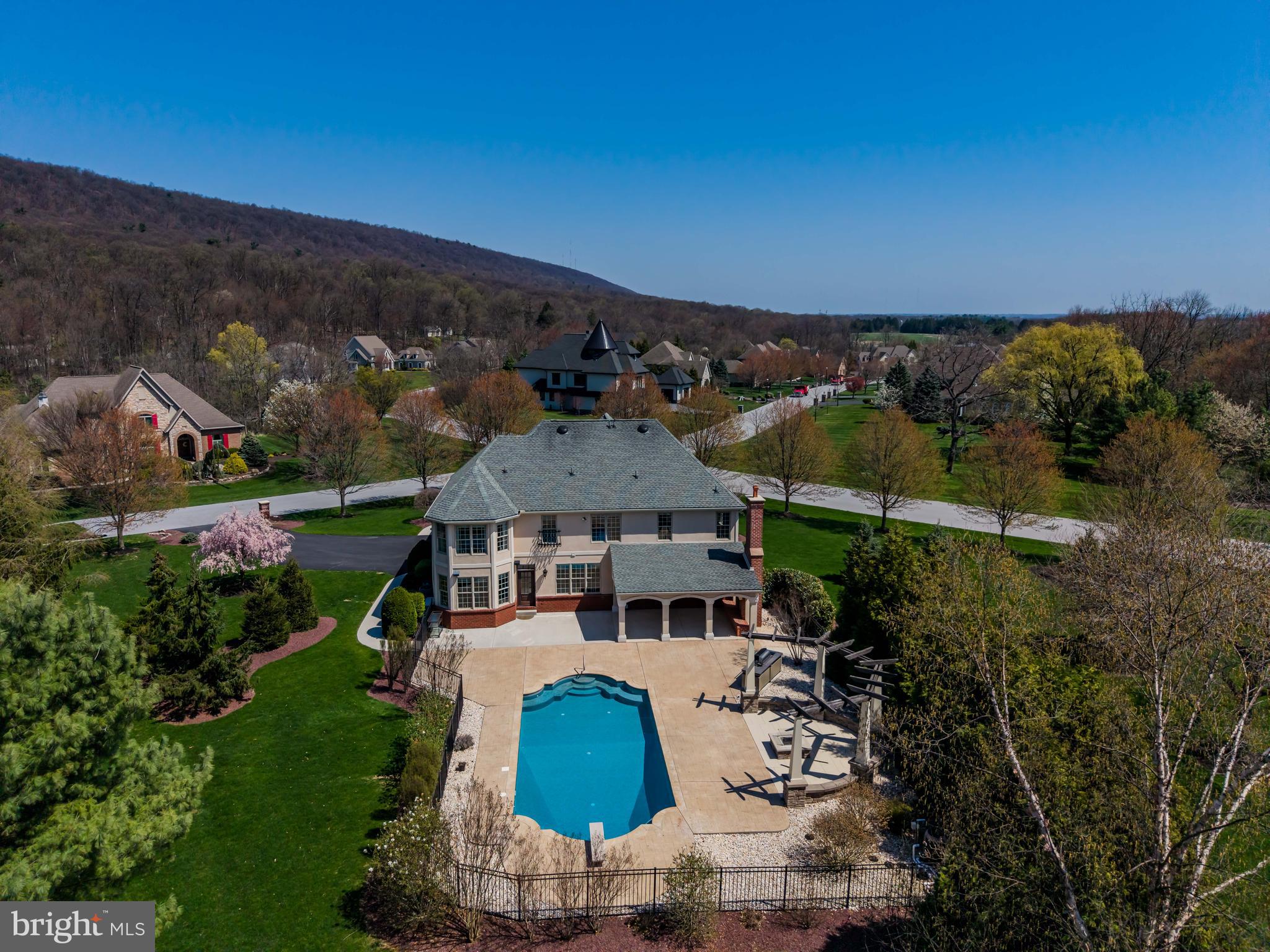 WENTWORTH ESTATES - Residential