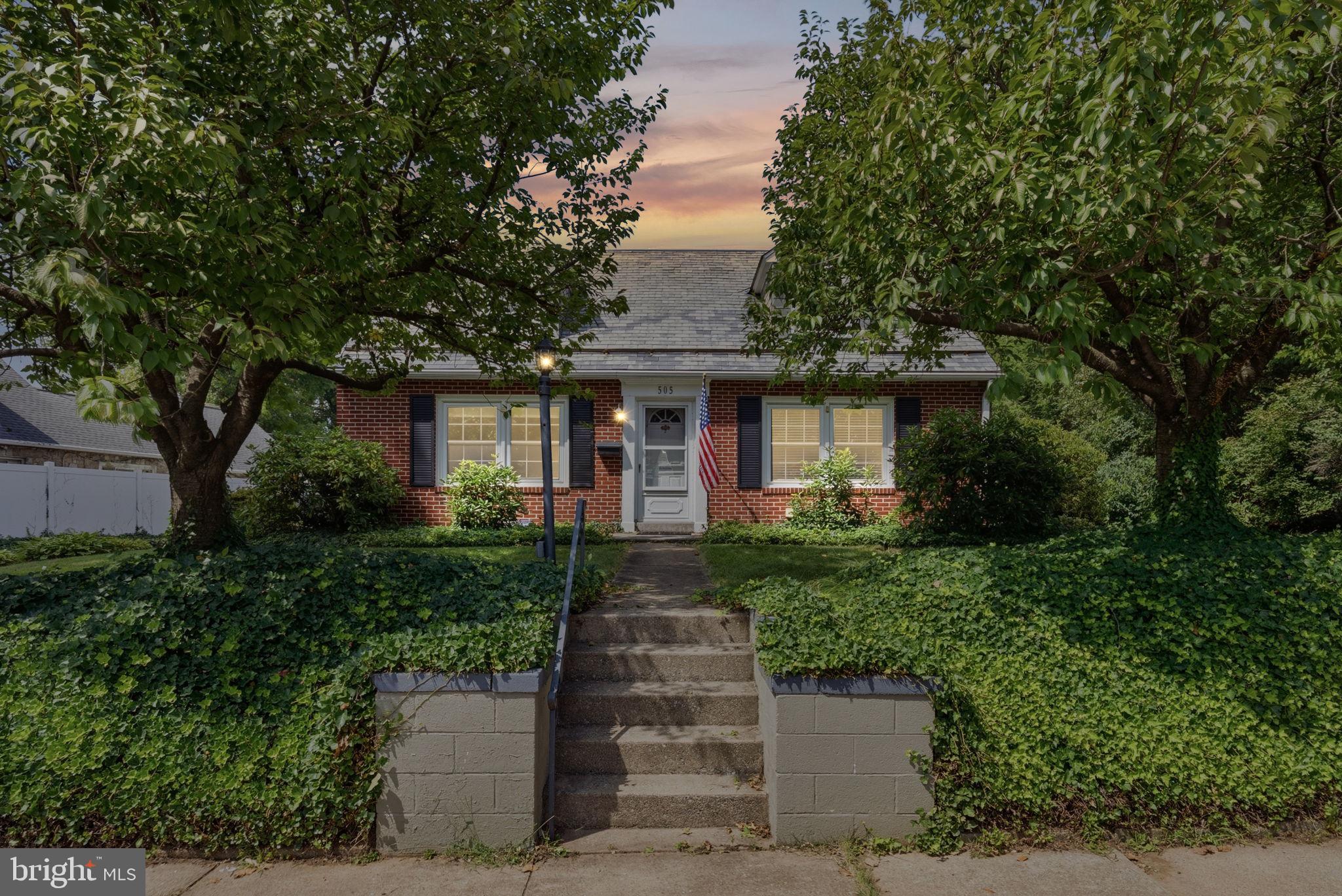 505 ELNORE AVENUE