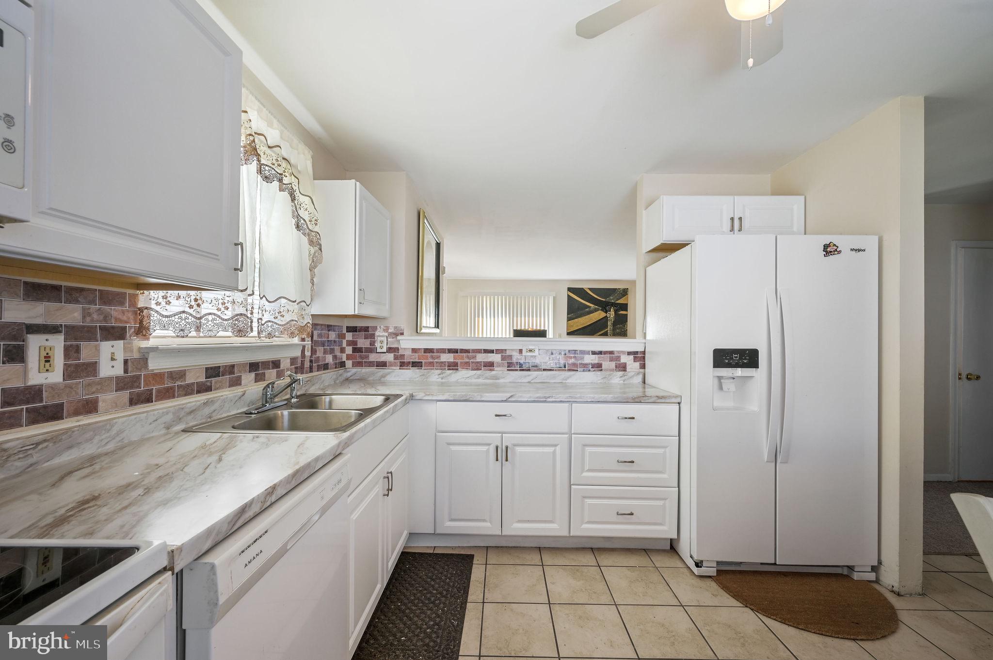 532 SCHOONER WAY
