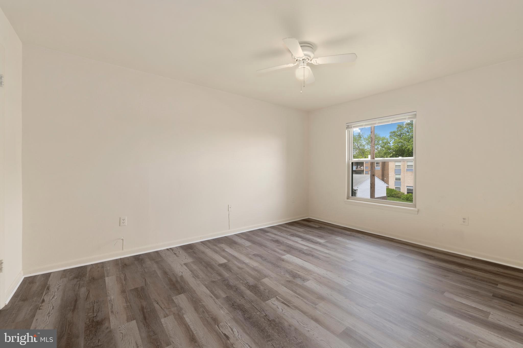 MARLOW TOWERS CONDOMINIUMS - Residential Lease