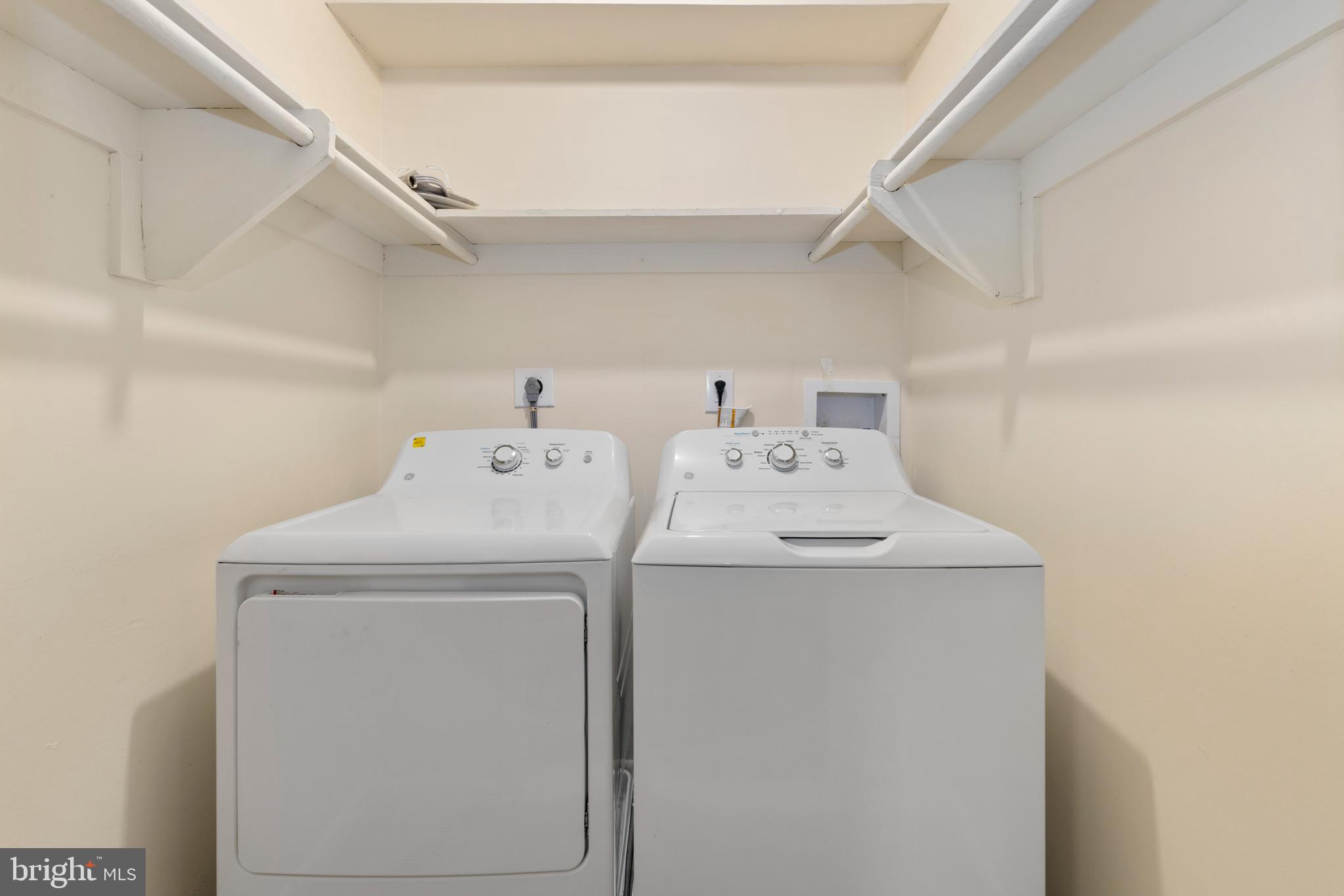 MARLOW TOWERS CONDOMINIUMS - Residential Lease