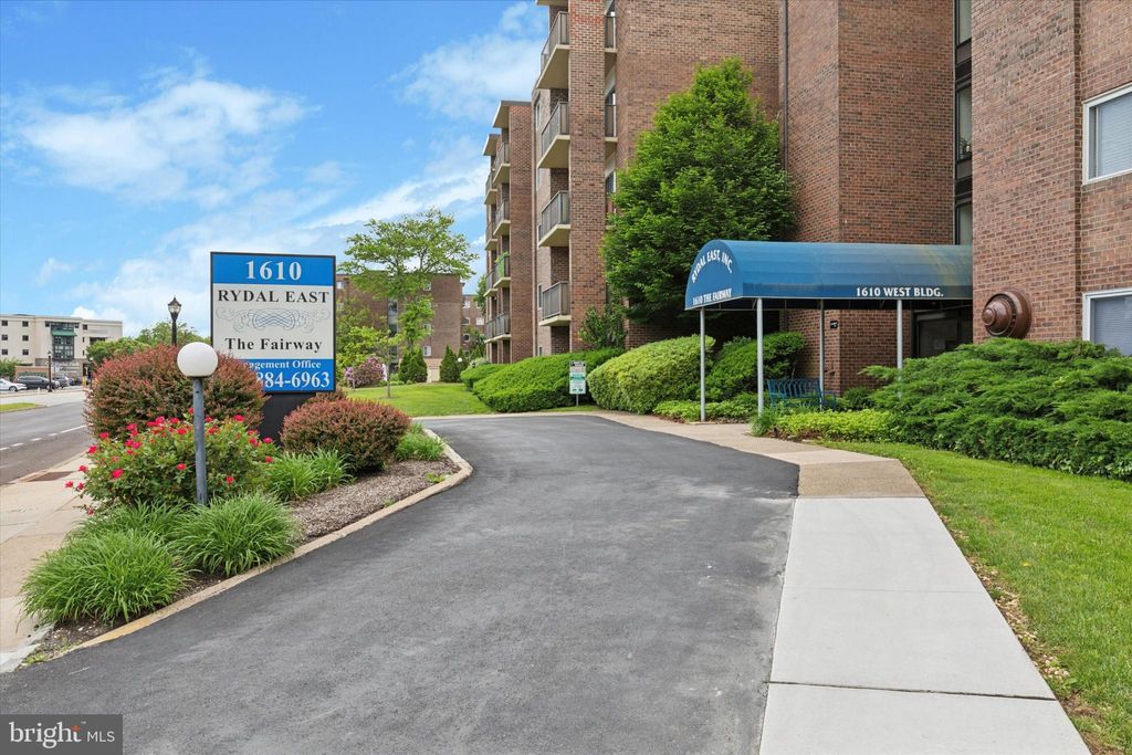 Photo of 1610 The Fairway #W504, JENKINTOWN, PA 19046 (MLS # PAMC2141984)