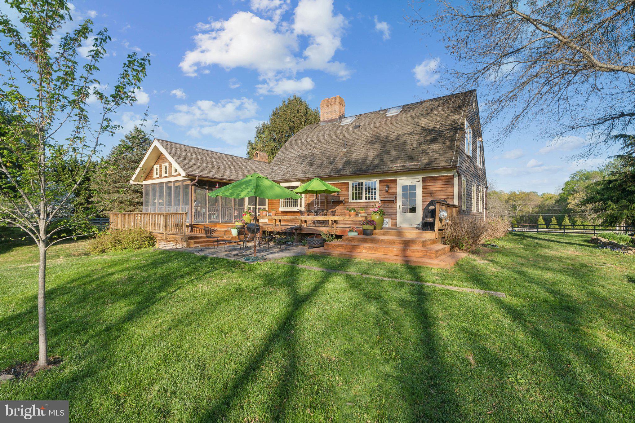 22818 HOWARD CHAPEL ROAD