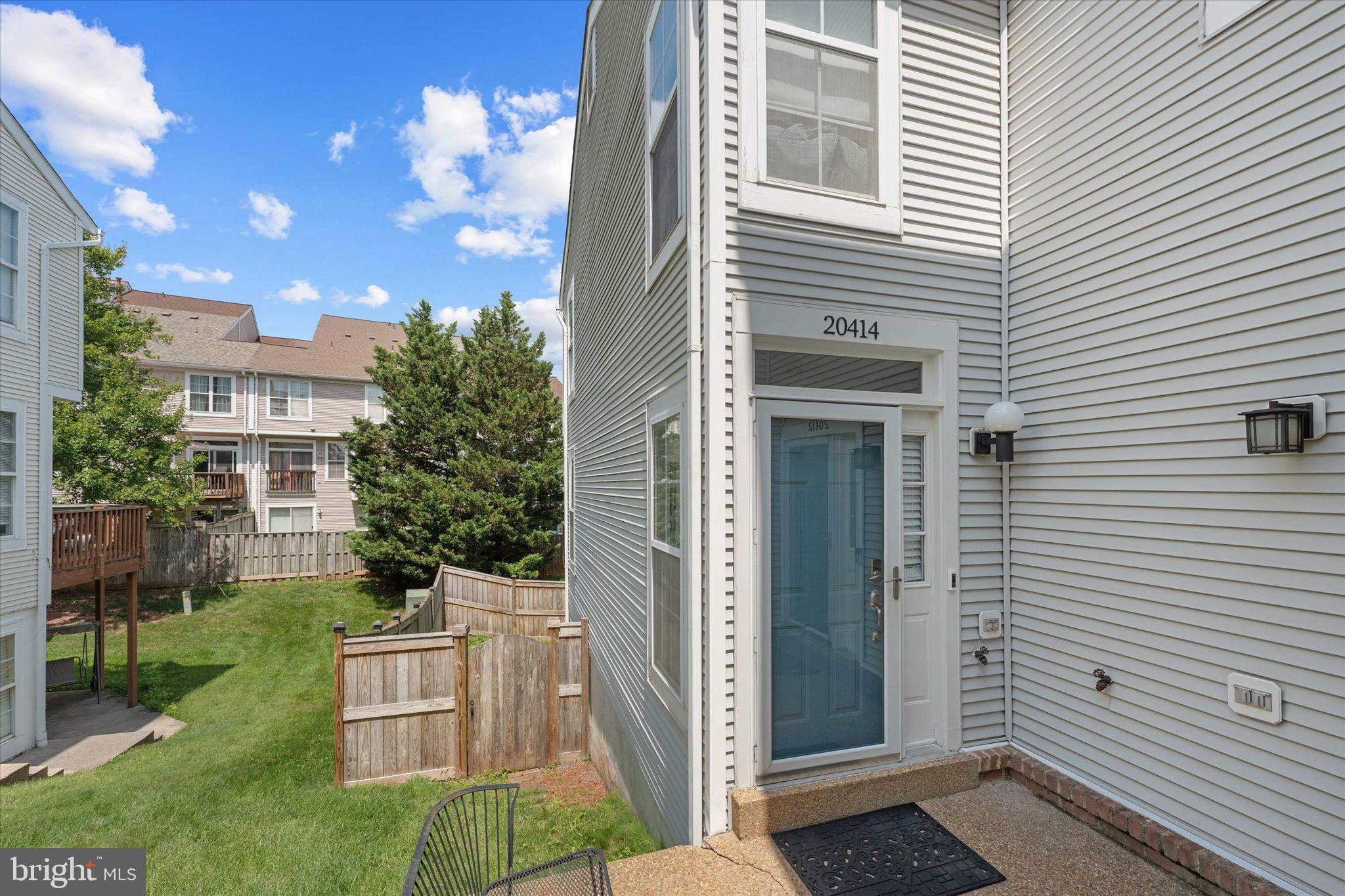20414 COOL FERN SQUARE