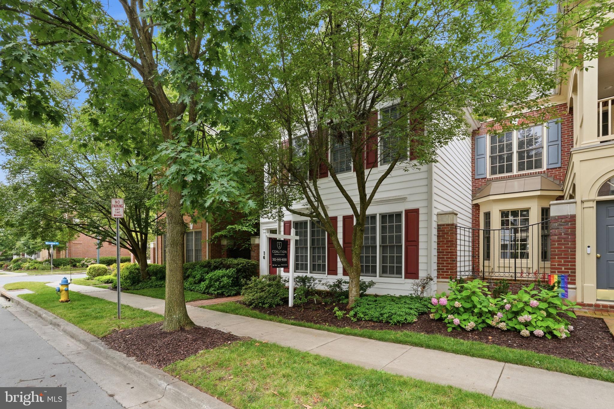 306 OAK KNOLL TERRACE