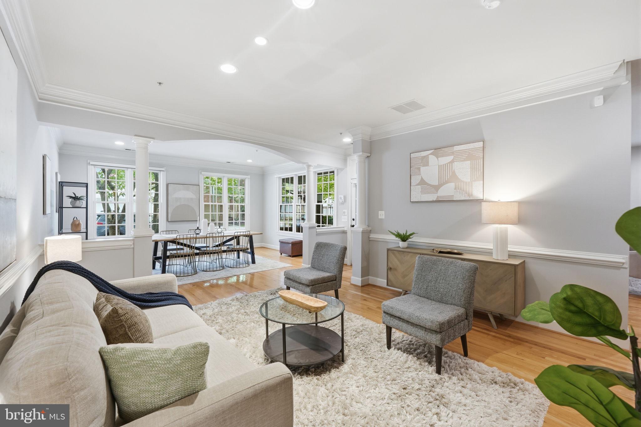 306 OAK KNOLL TERRACE