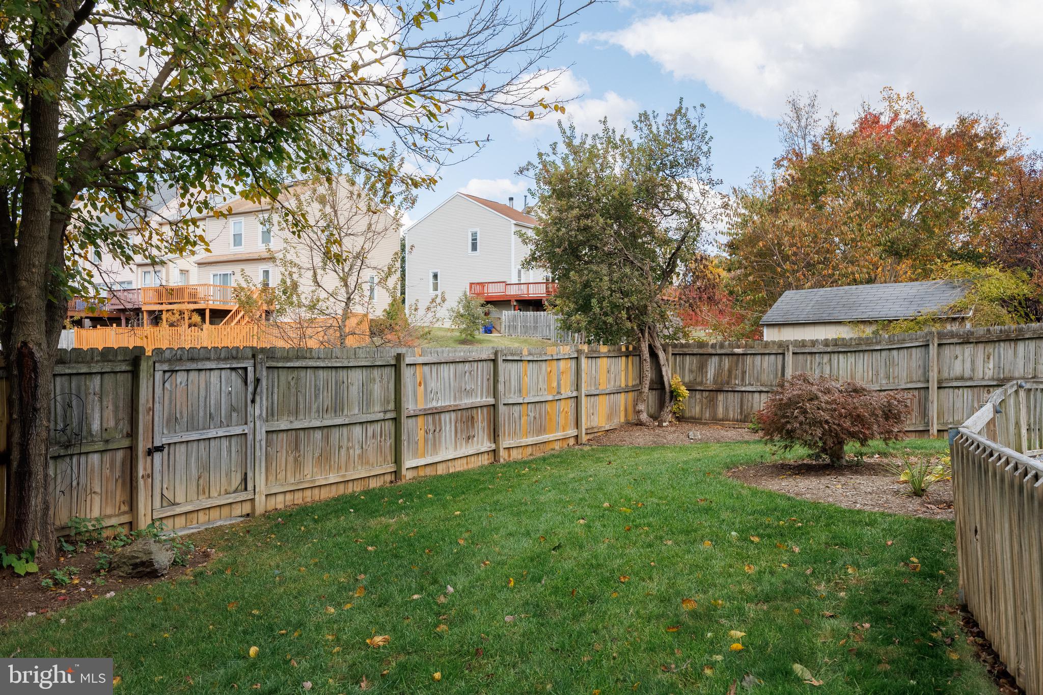 VALLEY STREAM ESTATES - Residential