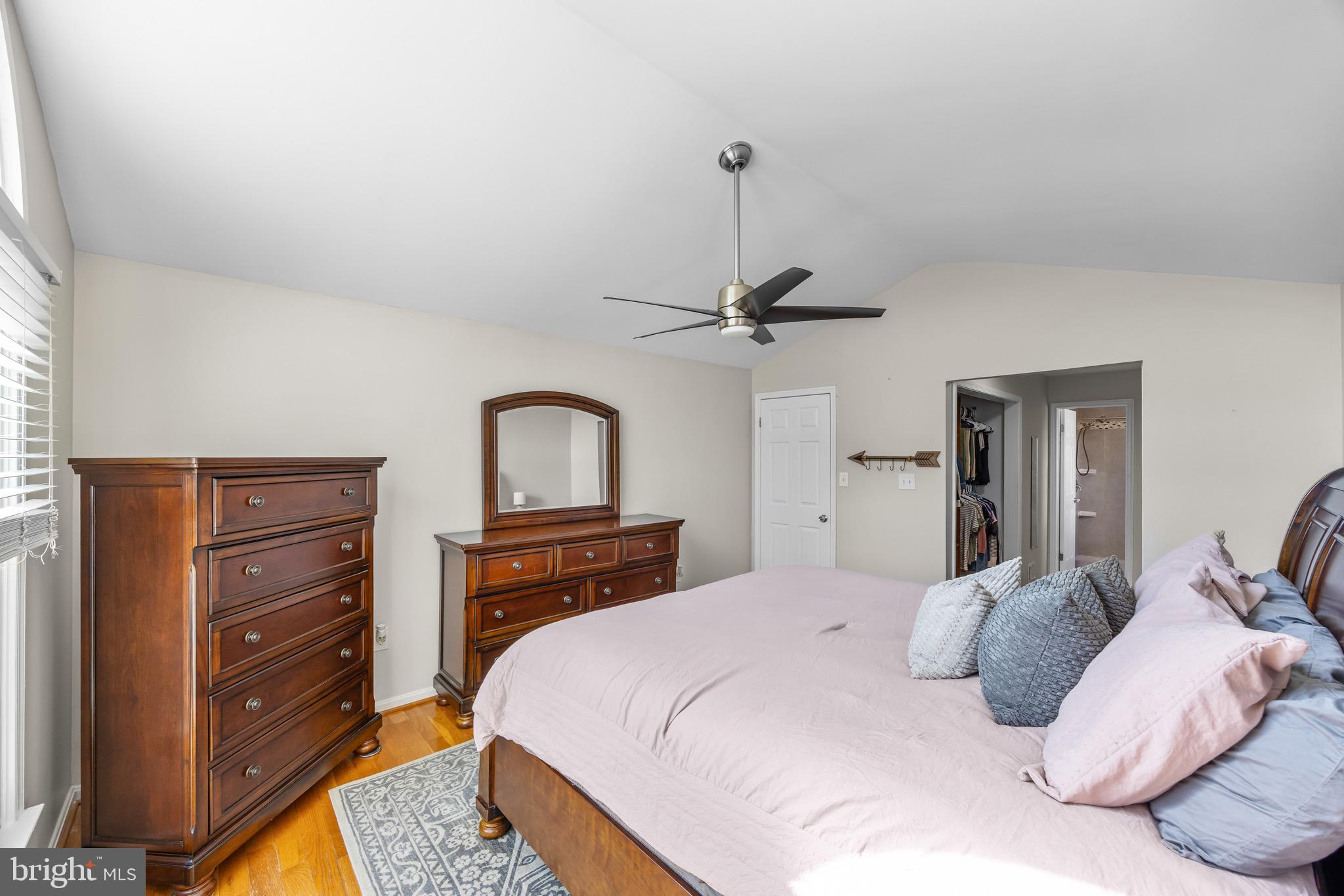 VALLEY STREAM ESTATES - Residential