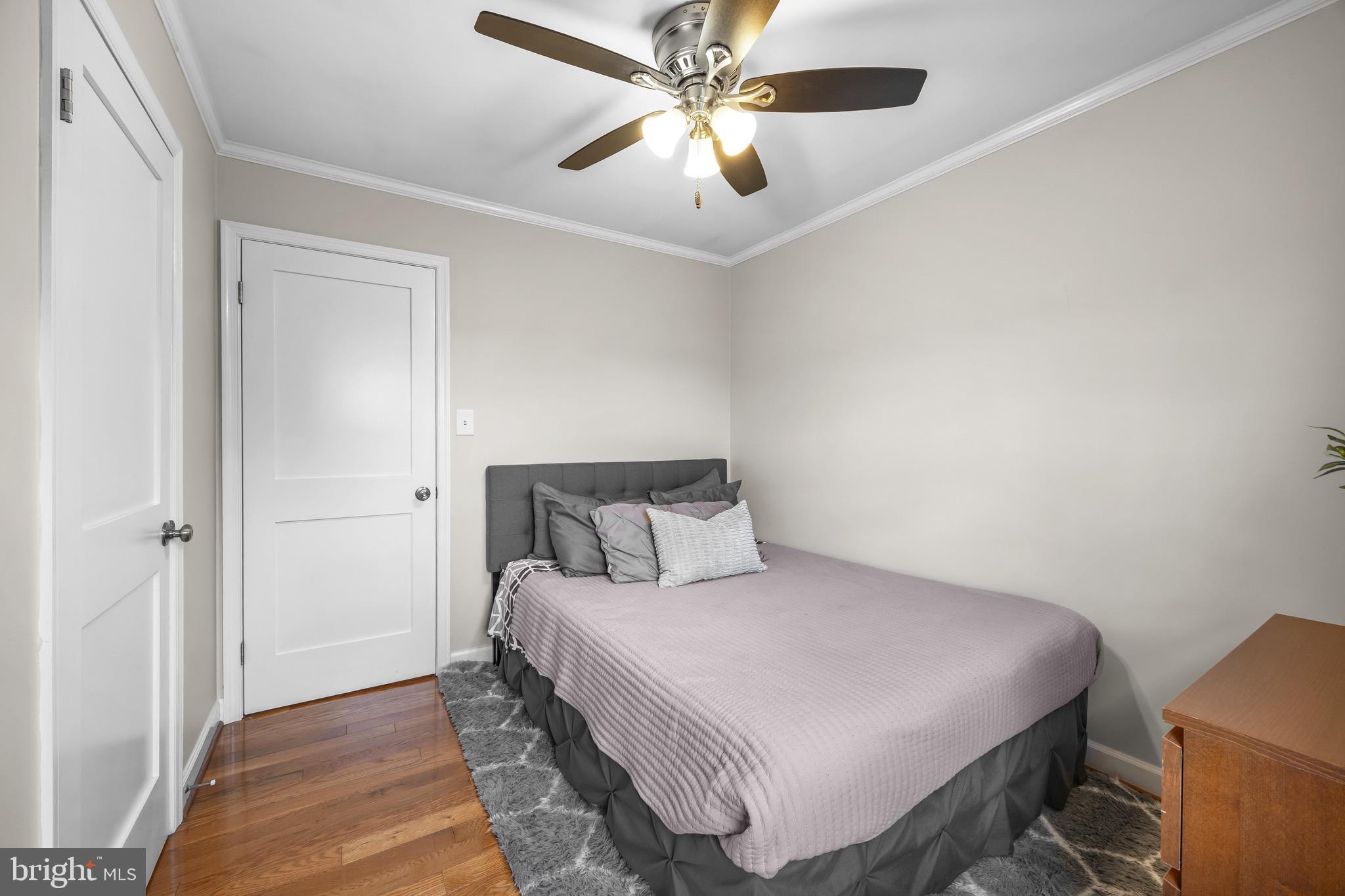 VALLEY STREAM ESTATES - Residential