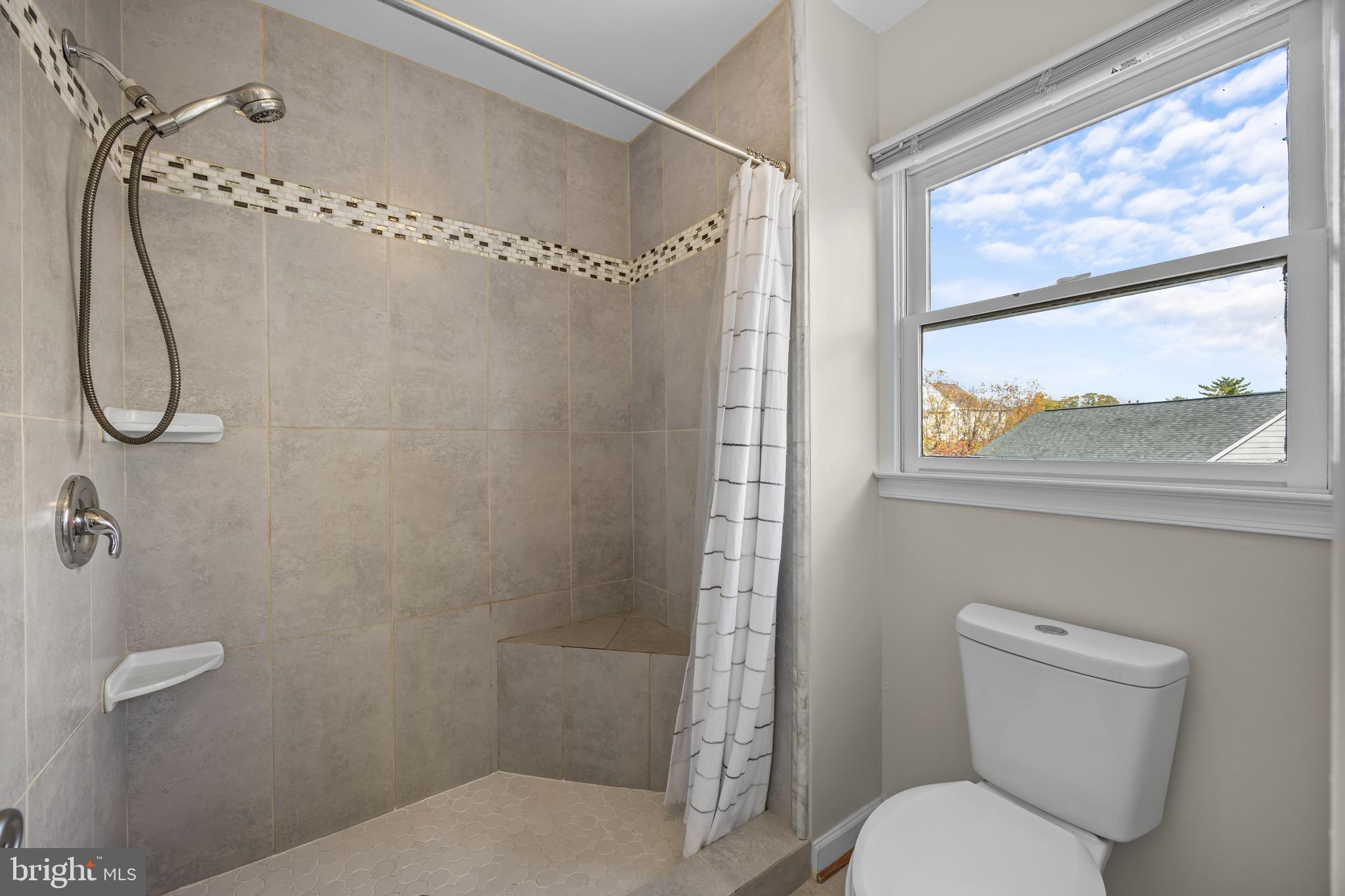 VALLEY STREAM ESTATES - Residential