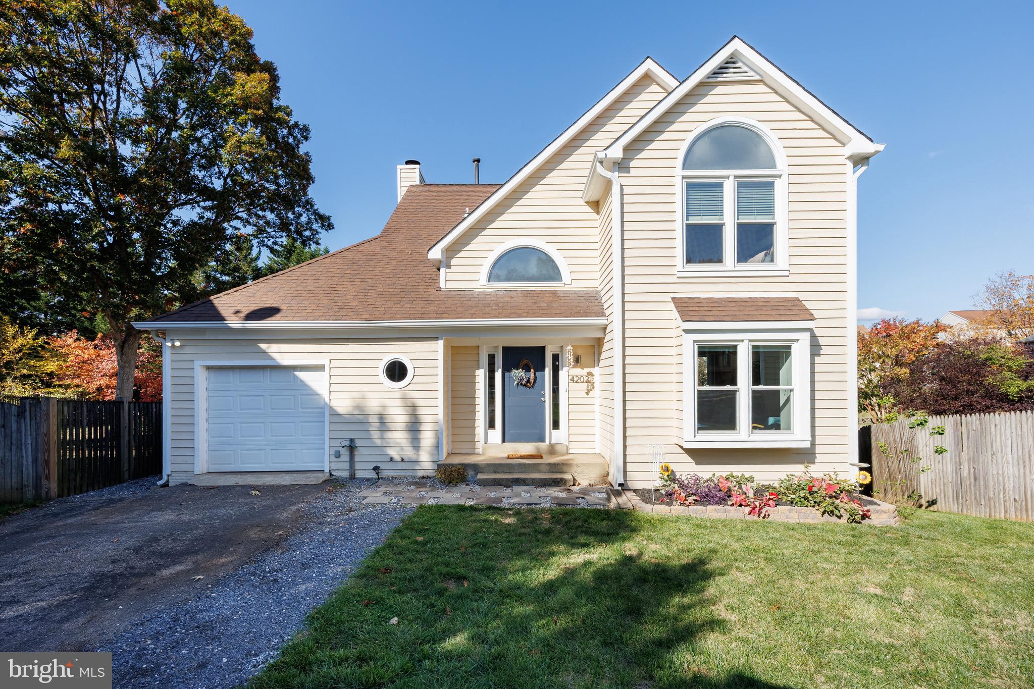 VALLEY STREAM ESTATES - Residential