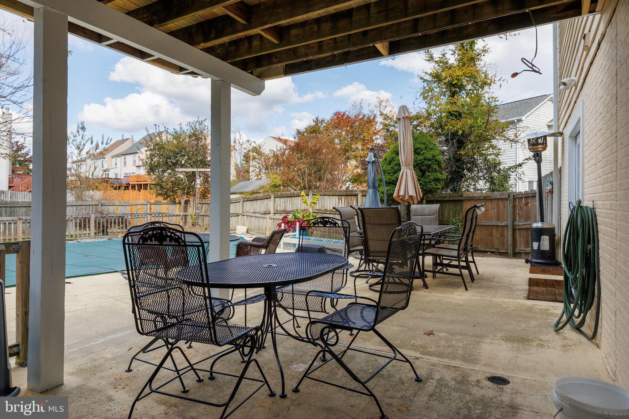 VALLEY STREAM ESTATES - Residential