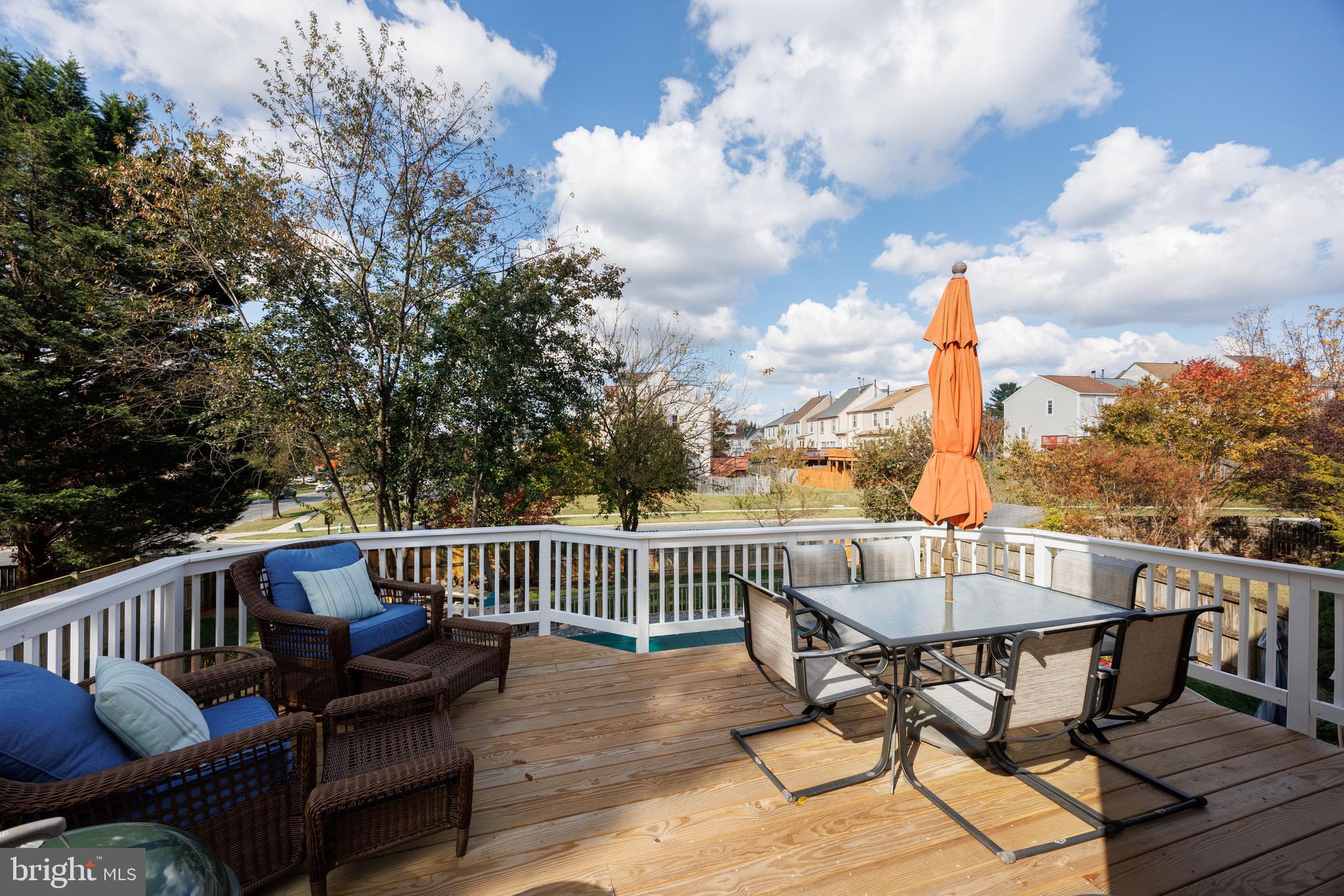 VALLEY STREAM ESTATES - Residential