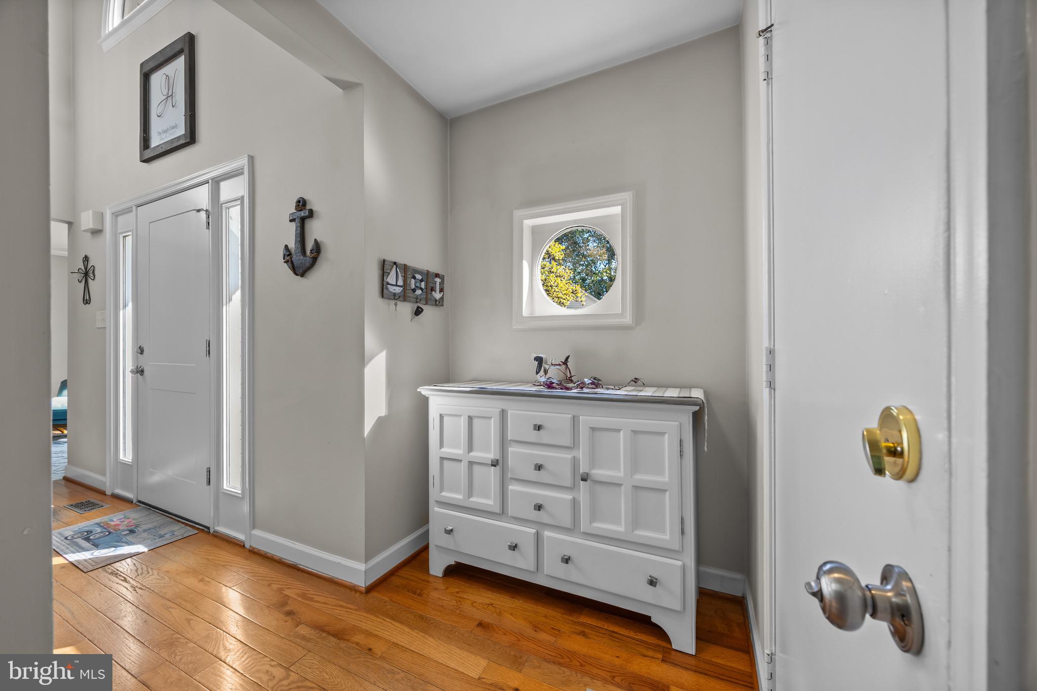 VALLEY STREAM ESTATES - Residential