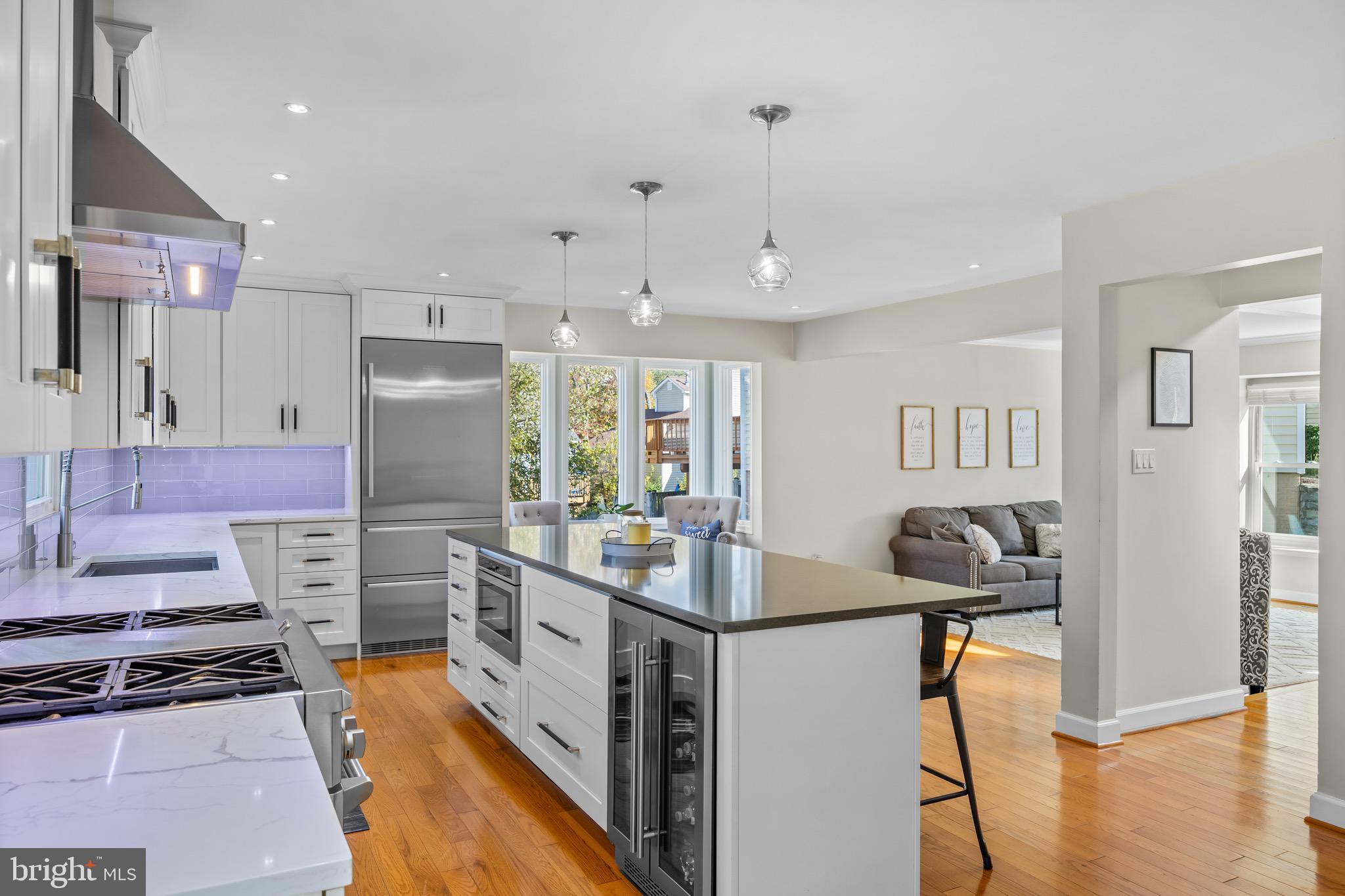 VALLEY STREAM ESTATES - Residential