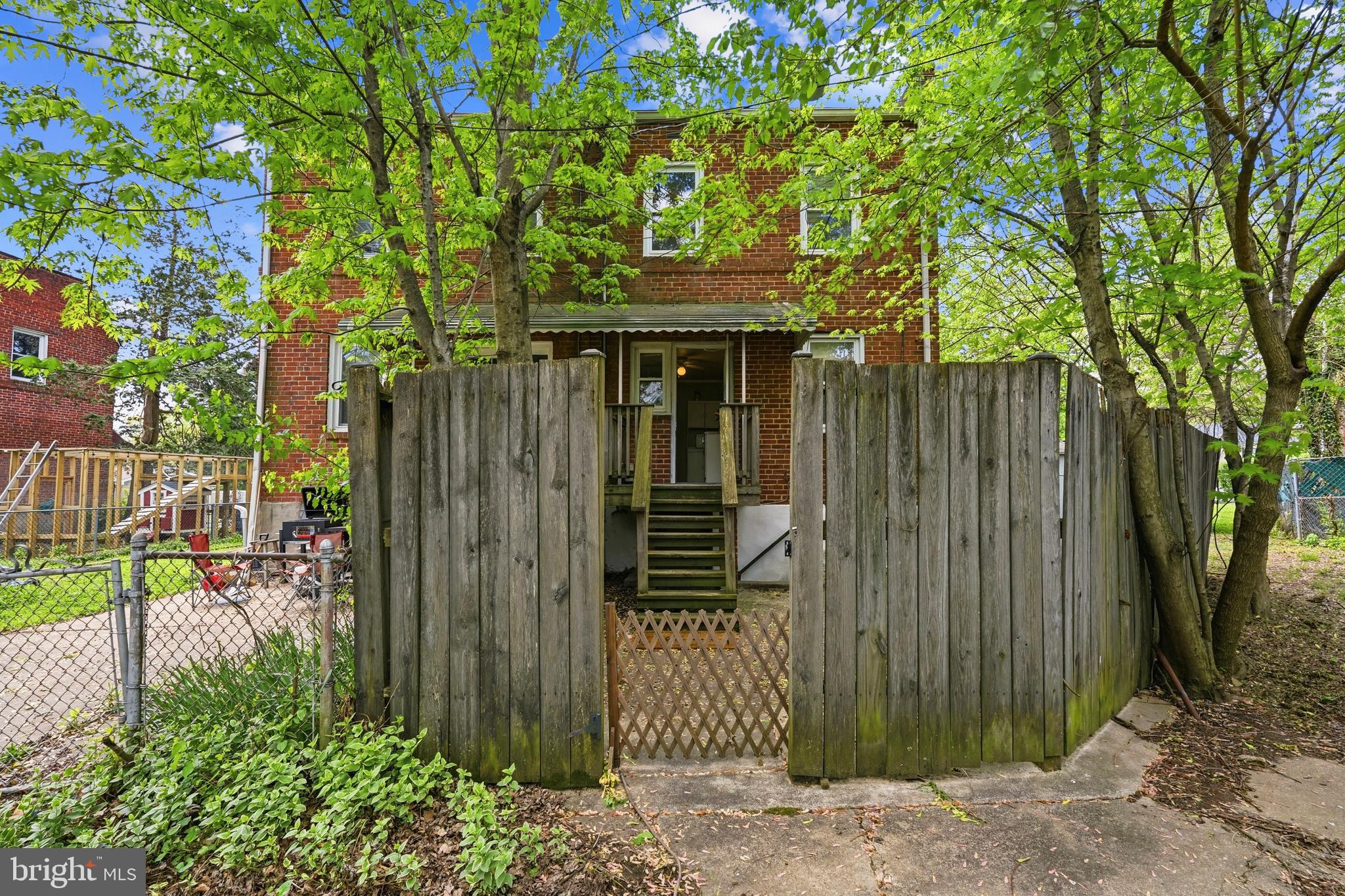 HAMILTON - Residential