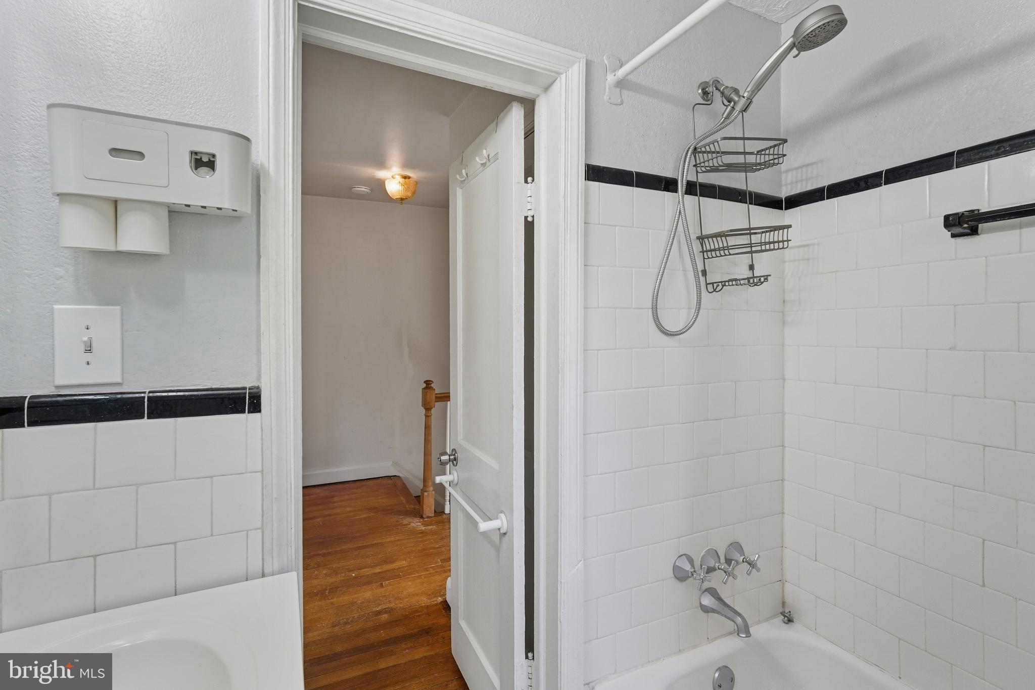 HAMILTON - Residential