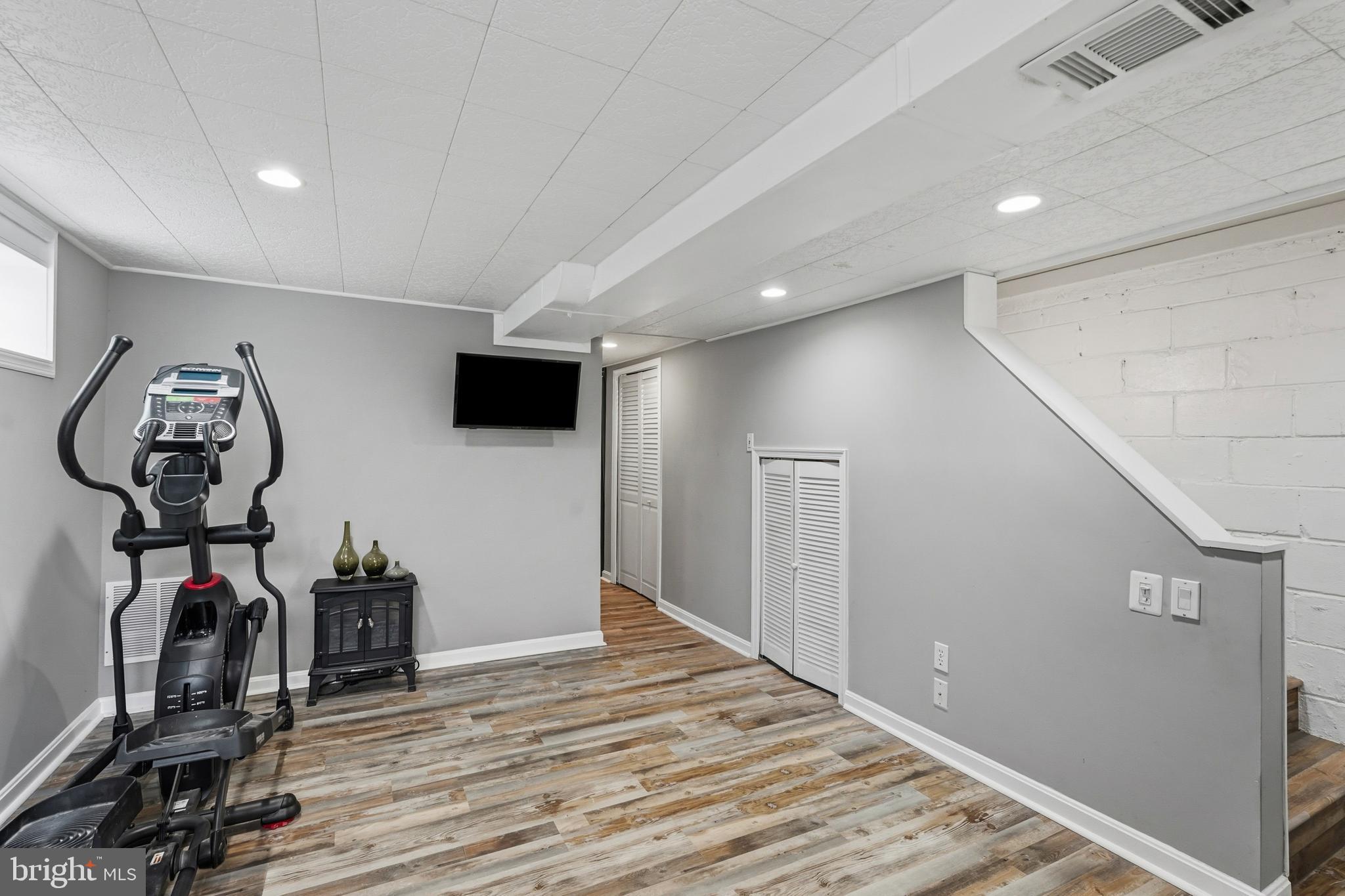 HAMILTON - Residential