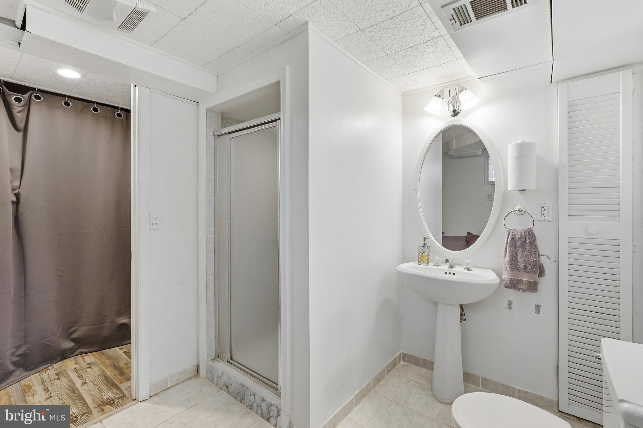 HAMILTON - Residential