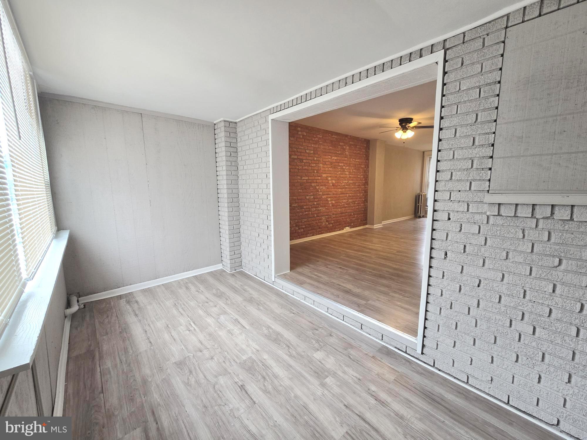 OXFORD CIRCLE - Residential Lease