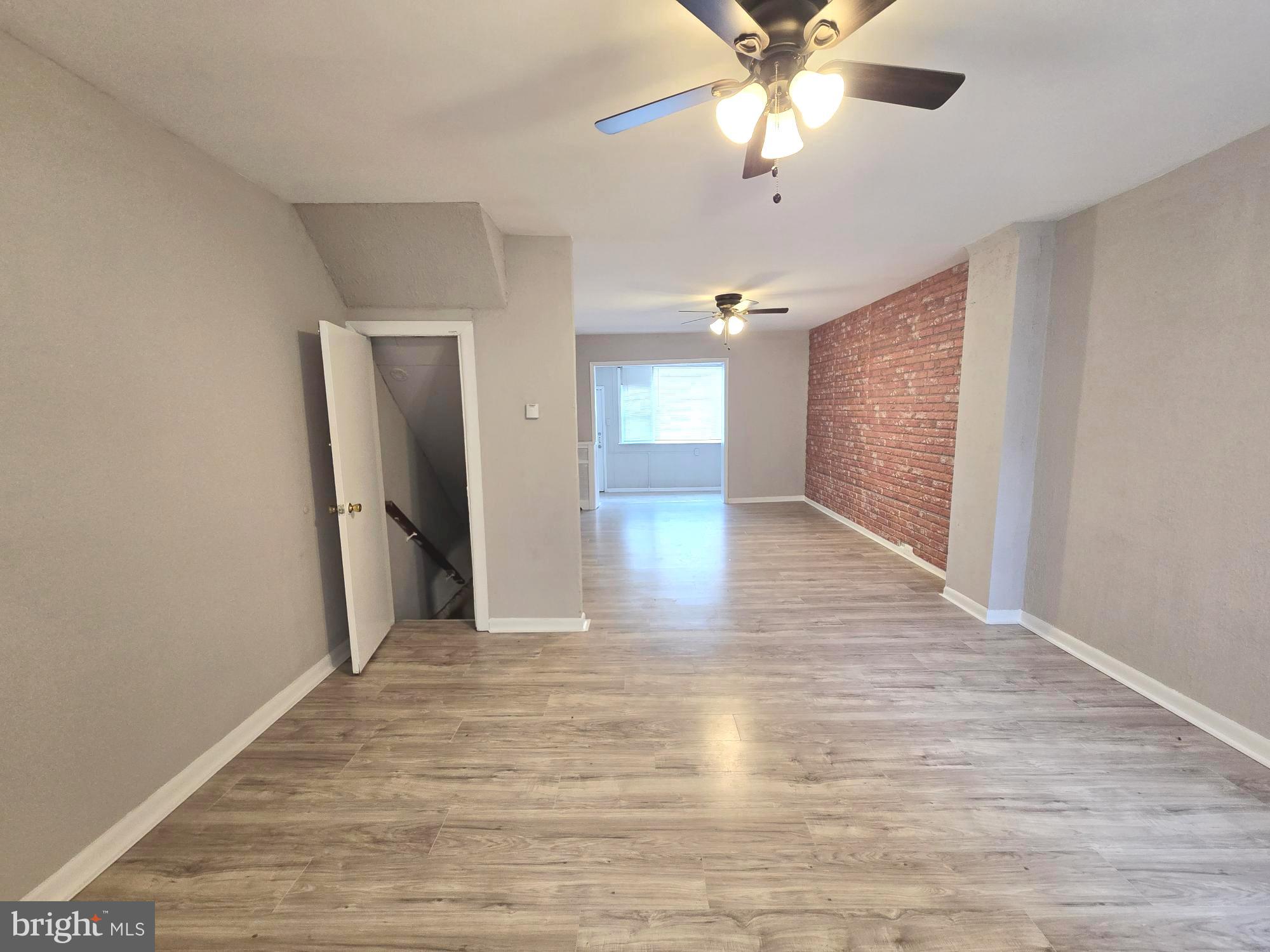 OXFORD CIRCLE - Residential Lease