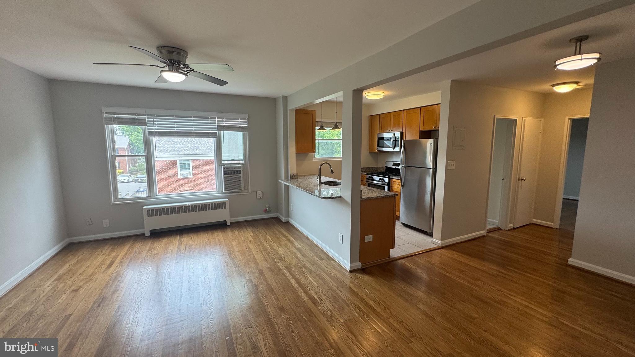 500 S COURTHOUSE ROAD 11