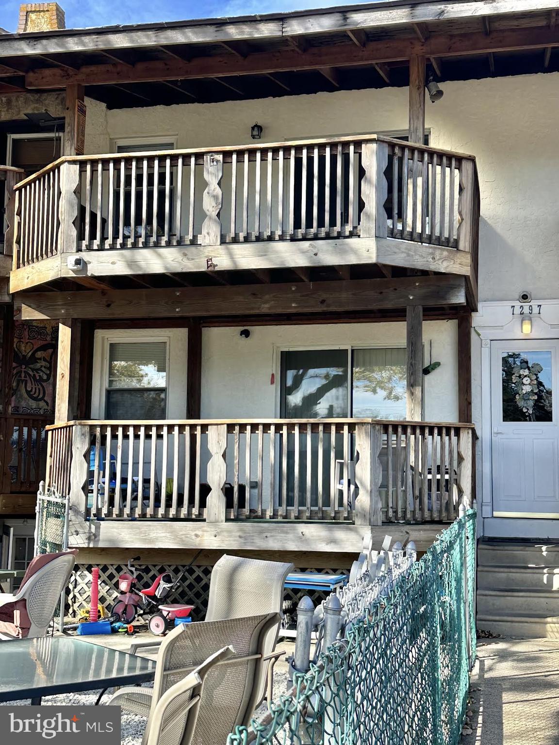 STONEHURST - Residential Lease