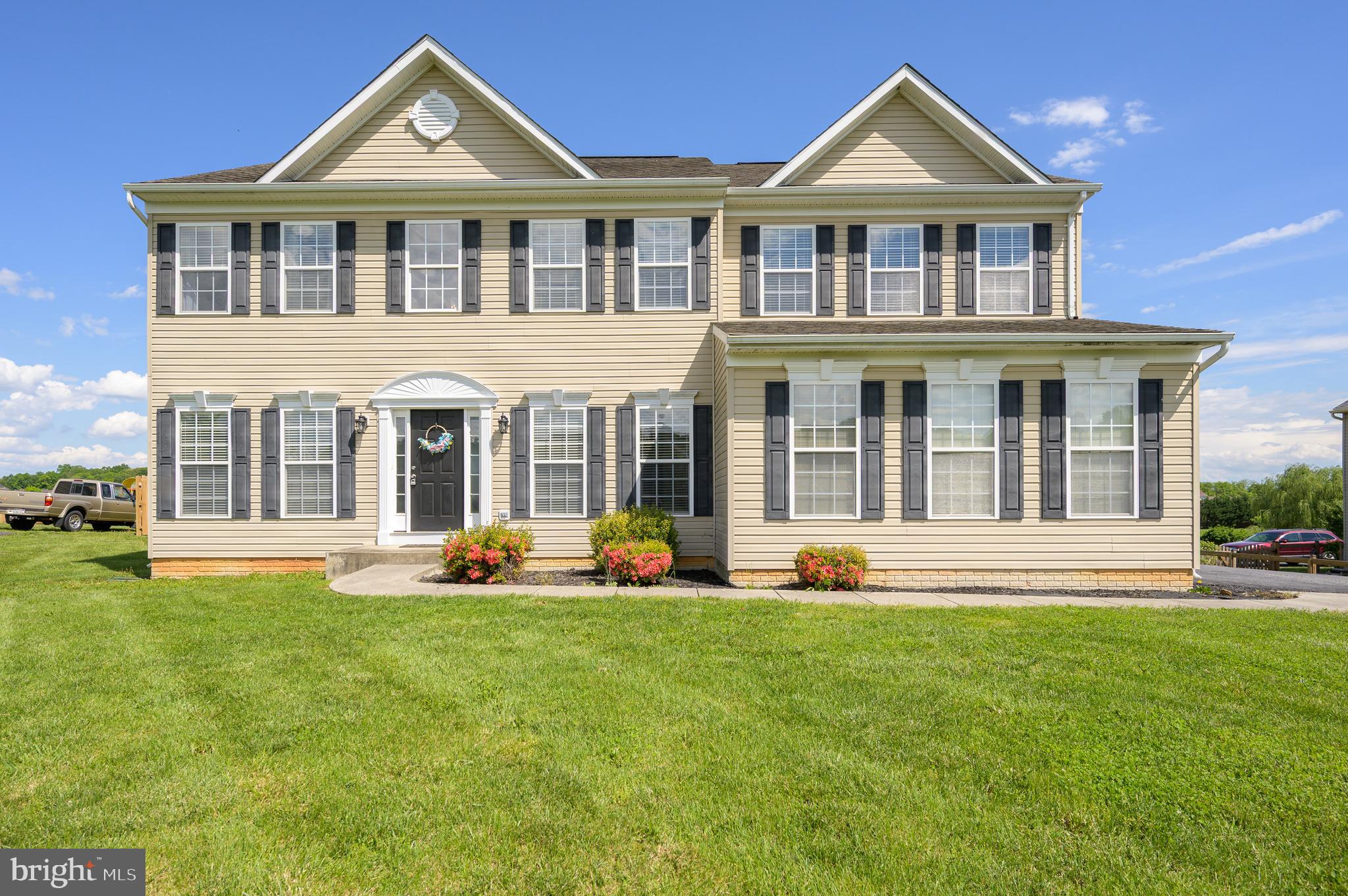 APPLE KNOLLS - Residential